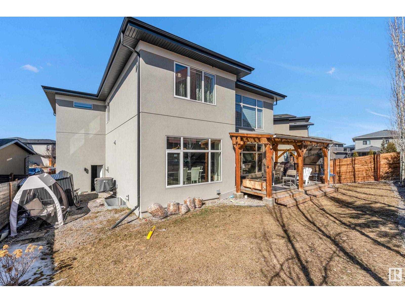Edmonton, AB T6W3G7,1028 WALKOWSKI PL NW