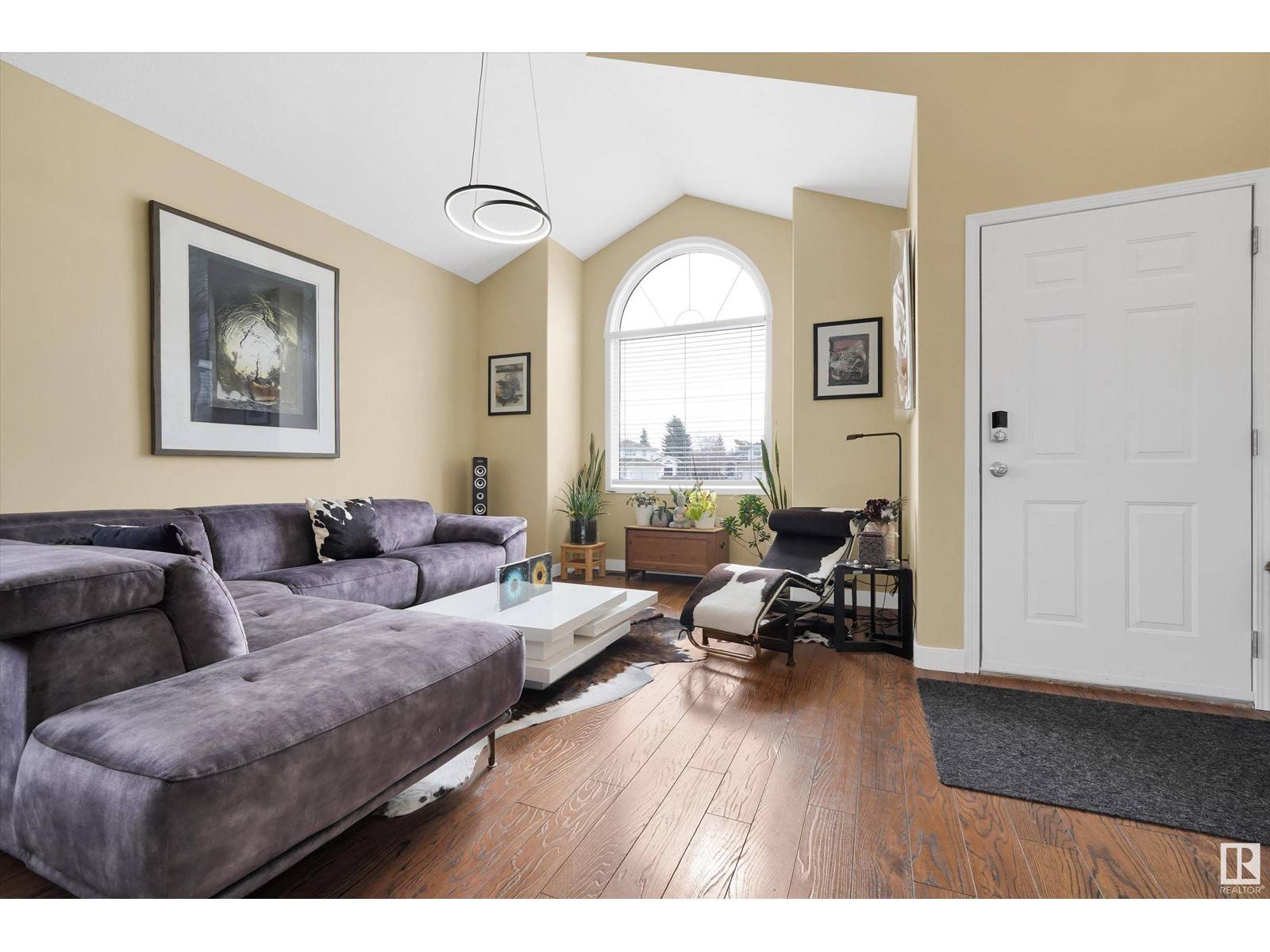 Fort Saskatchewan, AB T8L3X8,23 RIVER GL