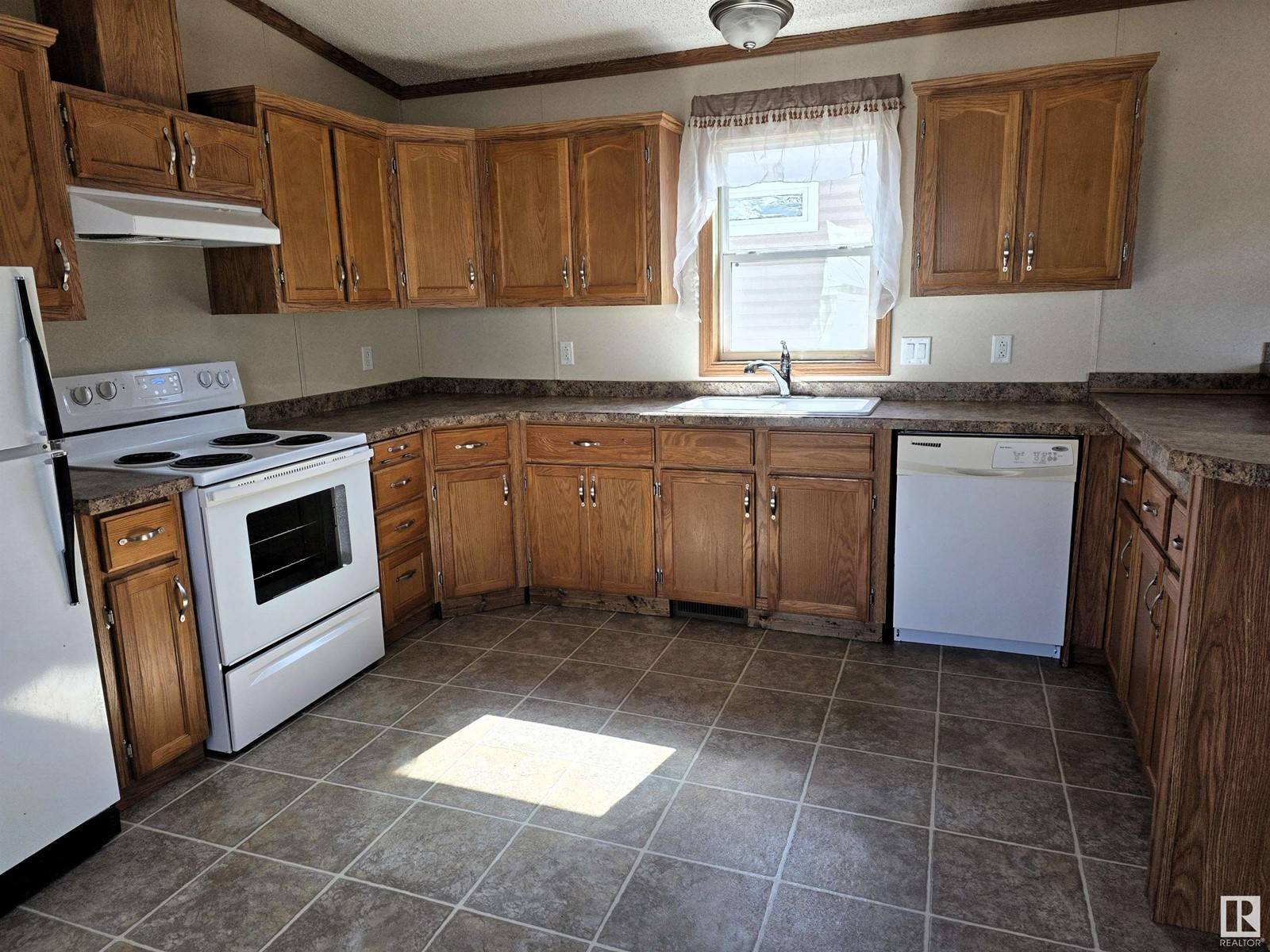 Ardmore, AB T0A1P0,4810 51 Street