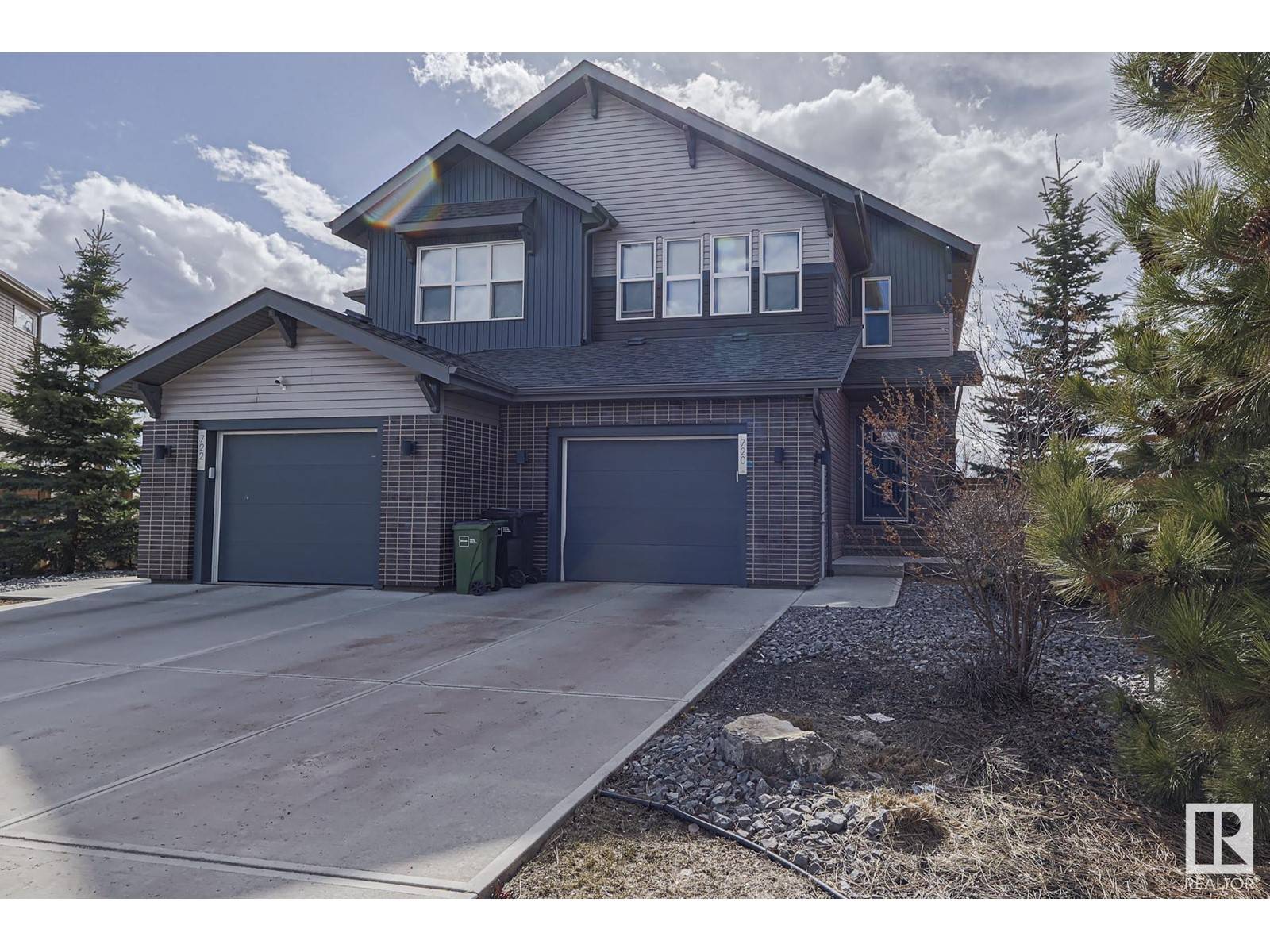 Edmonton, AB T6X2E9,720 CHARLESWORTH WY SW