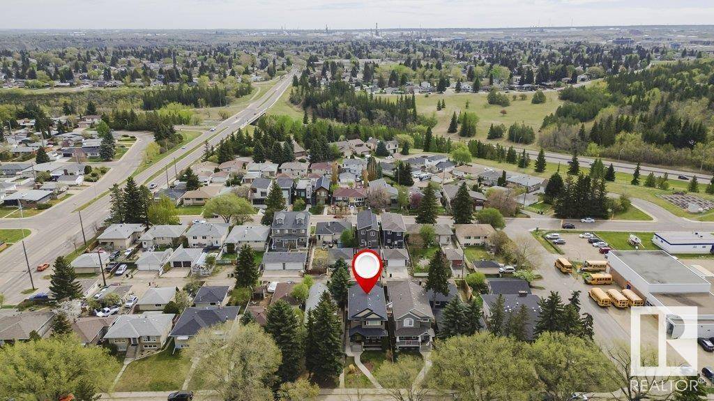 Edmonton, AB T6A3B2,10511 76 ST NW