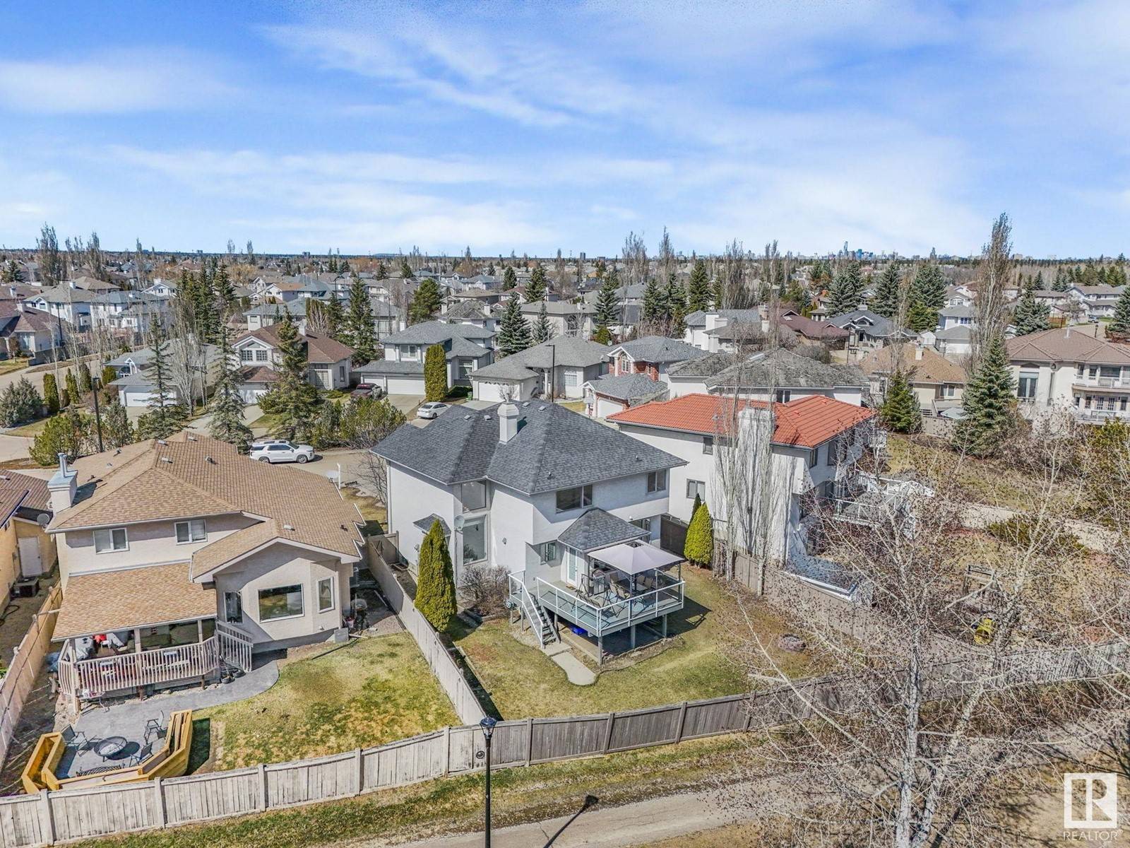 Edmonton, AB T6J6X5,1107 116 ST NW