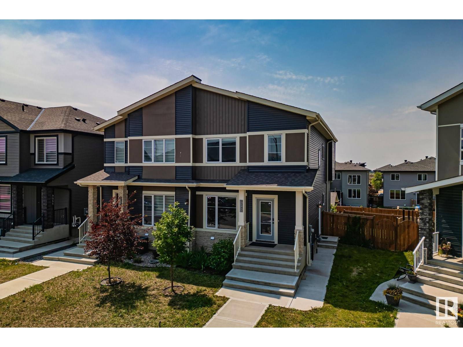 Edmonton, AB T6X2V9,9340 PEAR LI SW