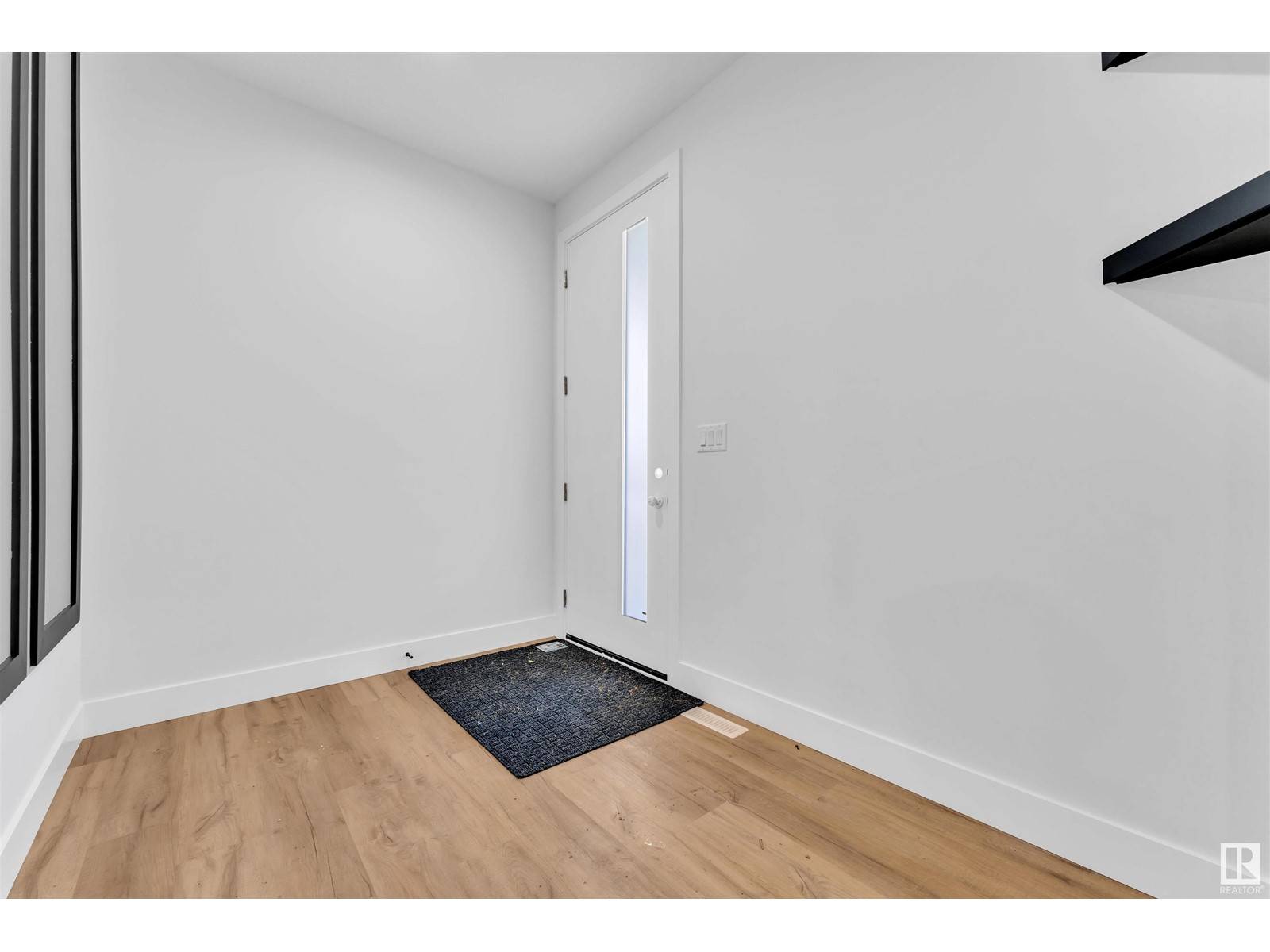 Devon, AB T9G0M7,638 Astoria WY