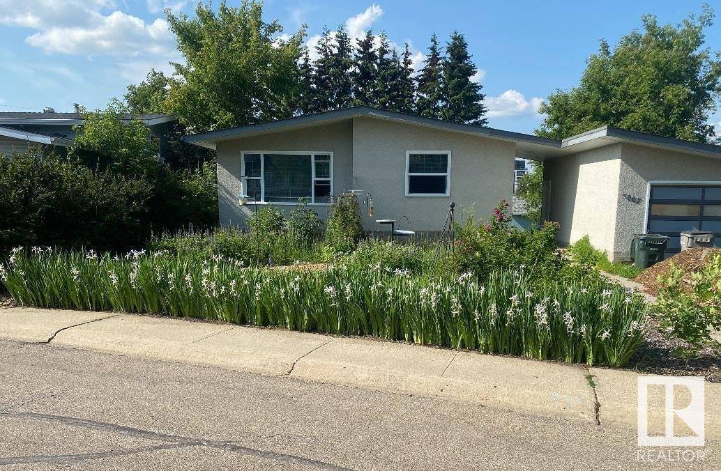 Stony Plain, AB T7Z1B5,5007 55 AV