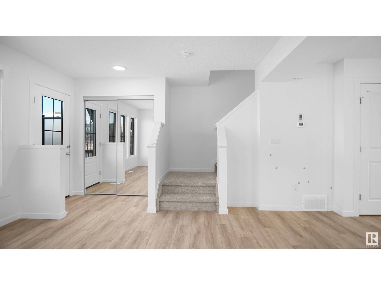 Edmonton, AB T6W3J2,#89 3705 141 ST SW