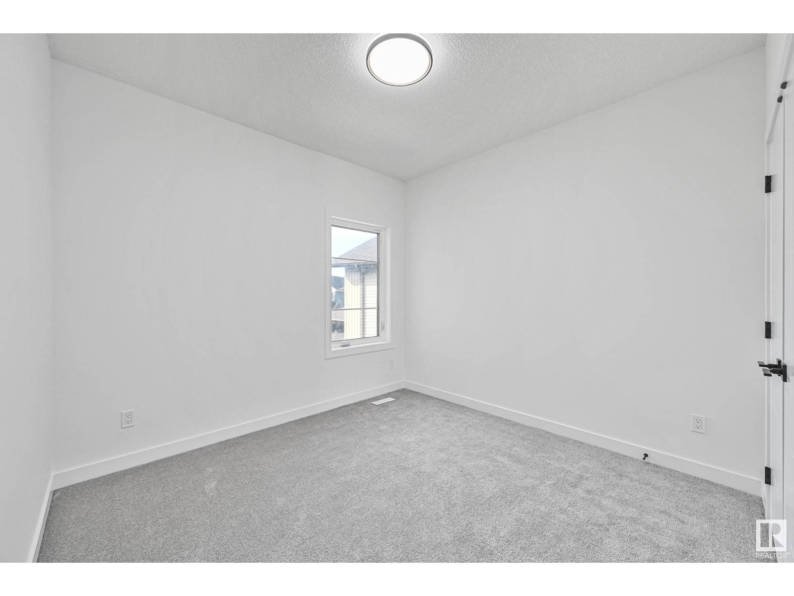 Fort Saskatchewan, AB T8L0Z4,14 ENNS CO