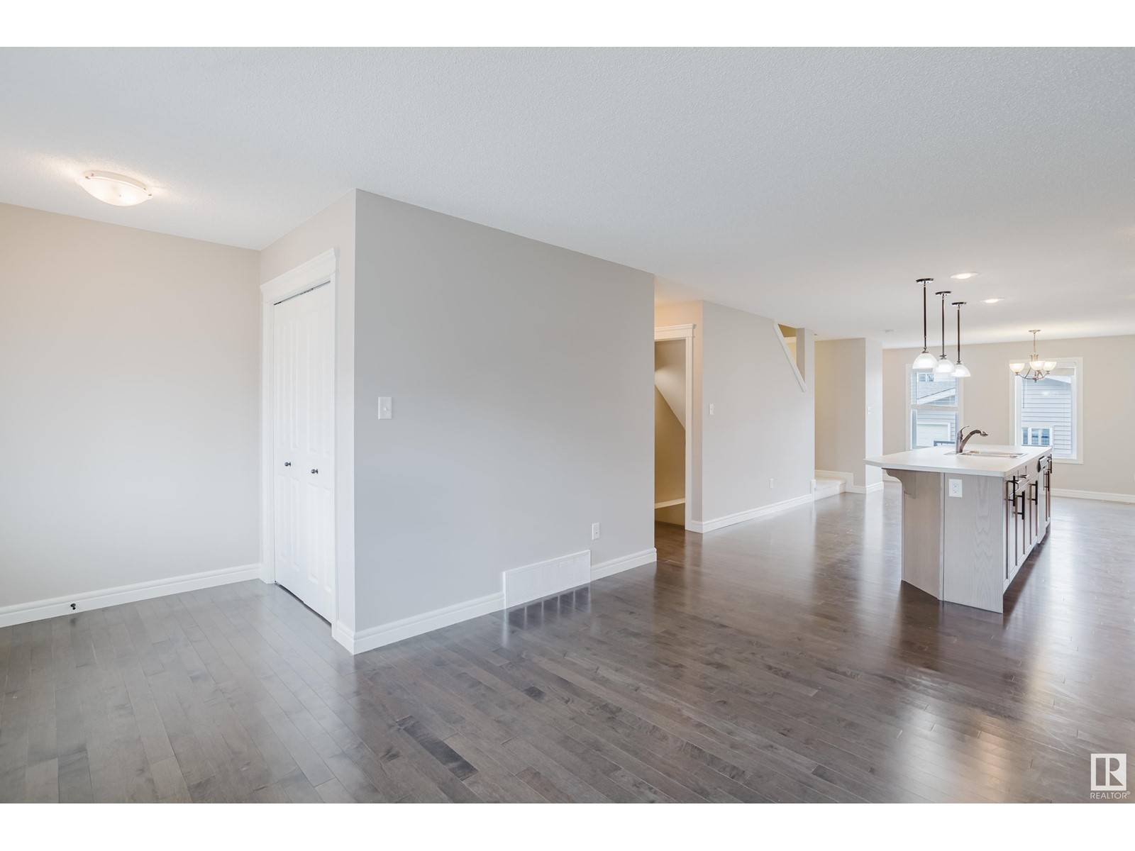 Edmonton, AB T6W3C5,1715 167 ST SW