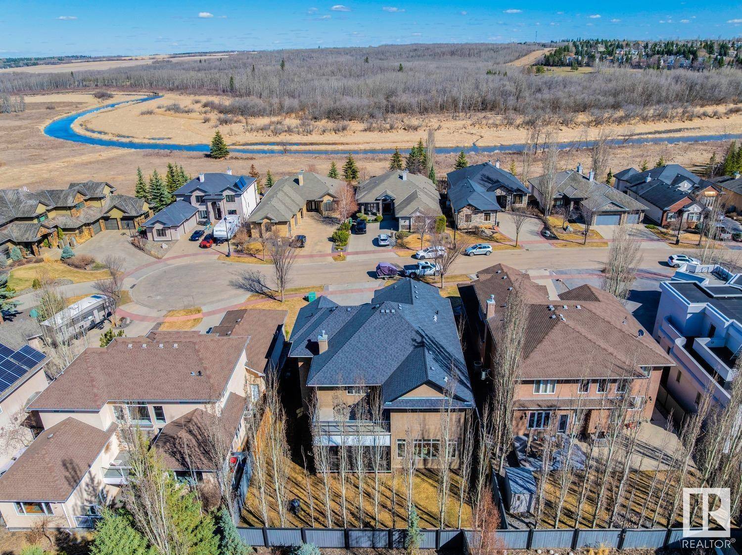 St. Albert, AB T8N7H2,14 OAK PT