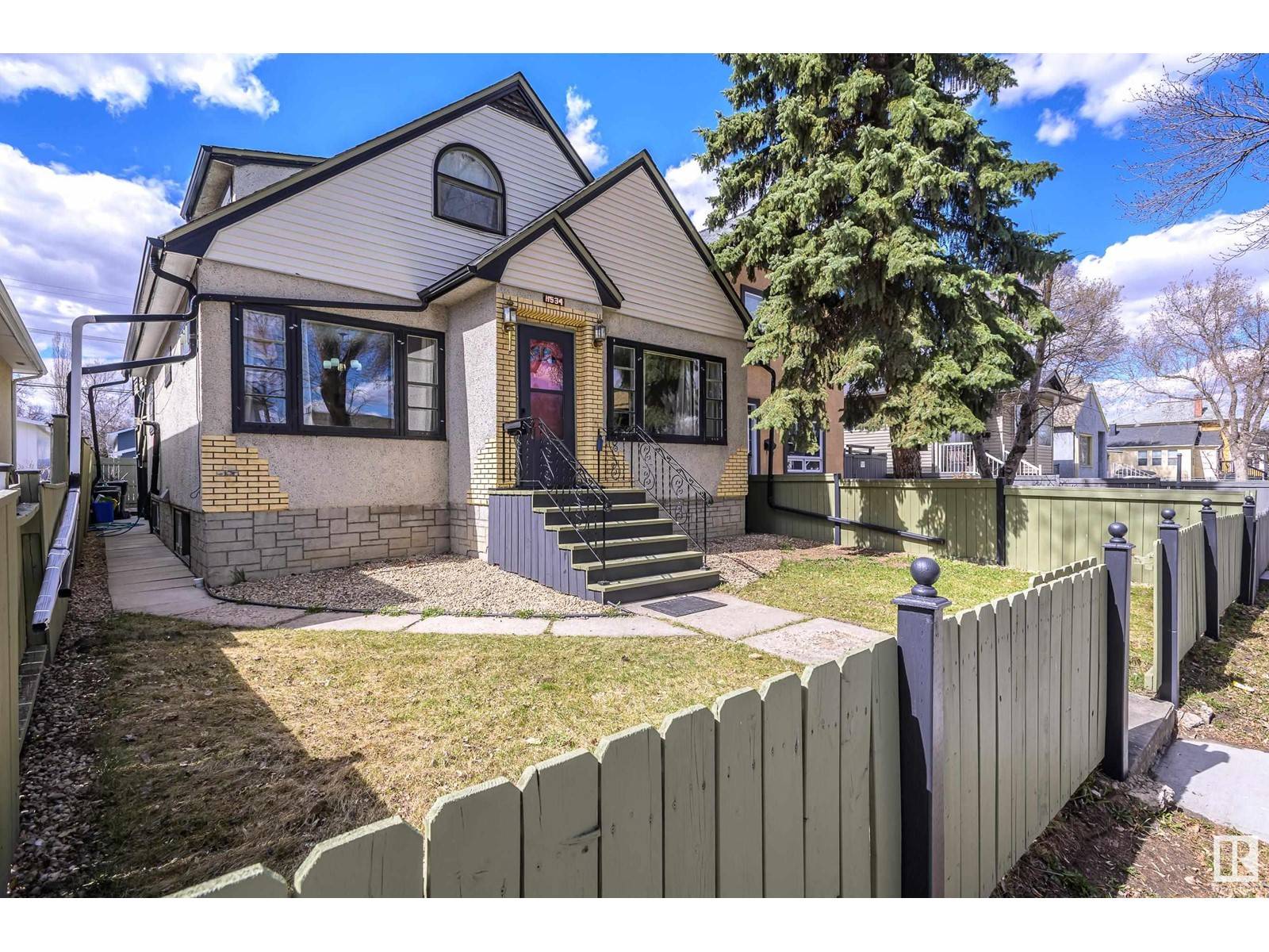 Edmonton, AB T5G0Z7,11534 92 ST NW NW
