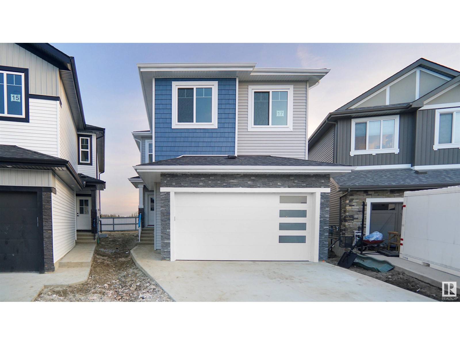Spruce Grove, AB T7X3C6,17 ASHBURY CR