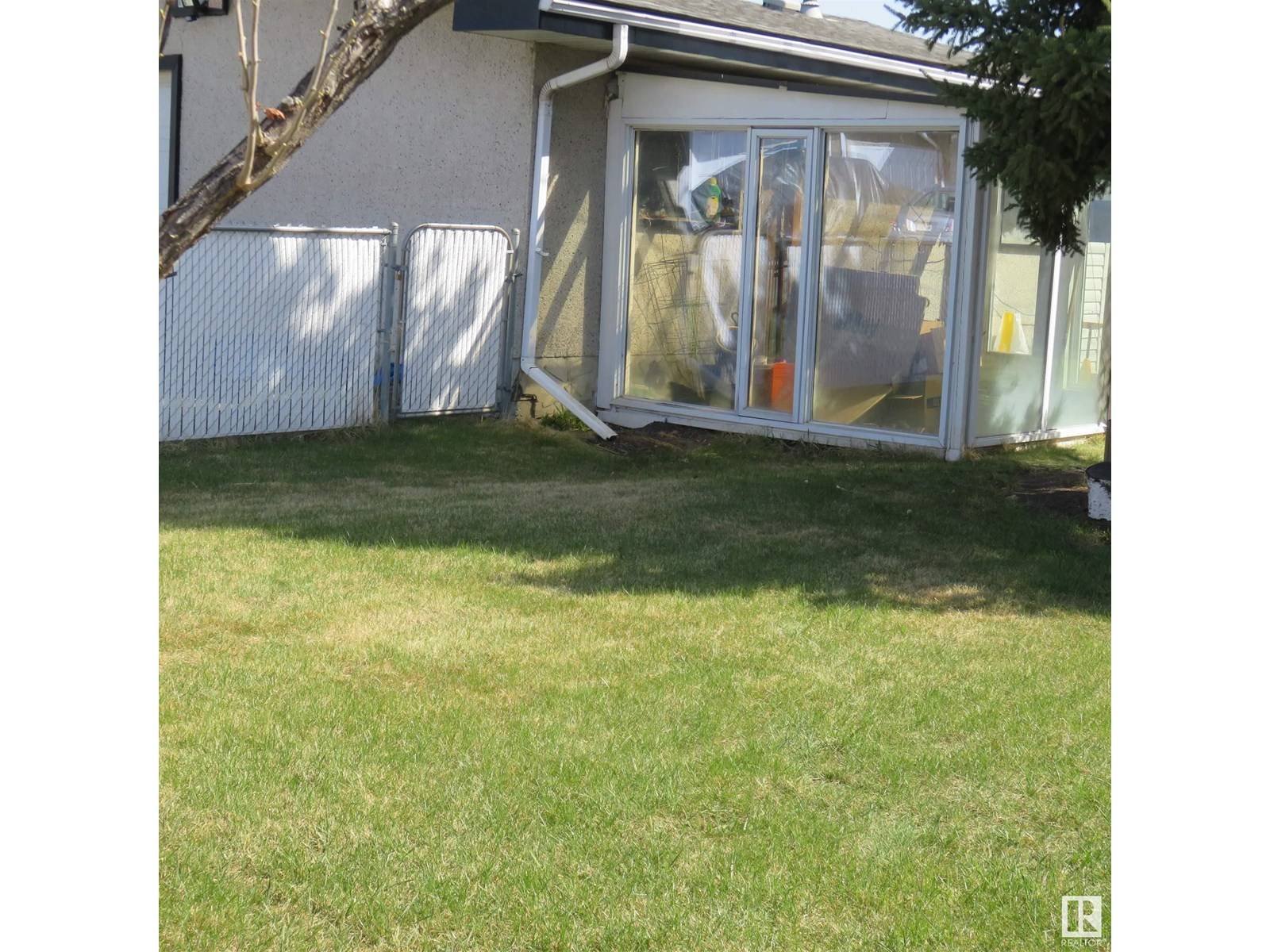 Edmonton, AB T5E3Y1,12904 95 ST NW