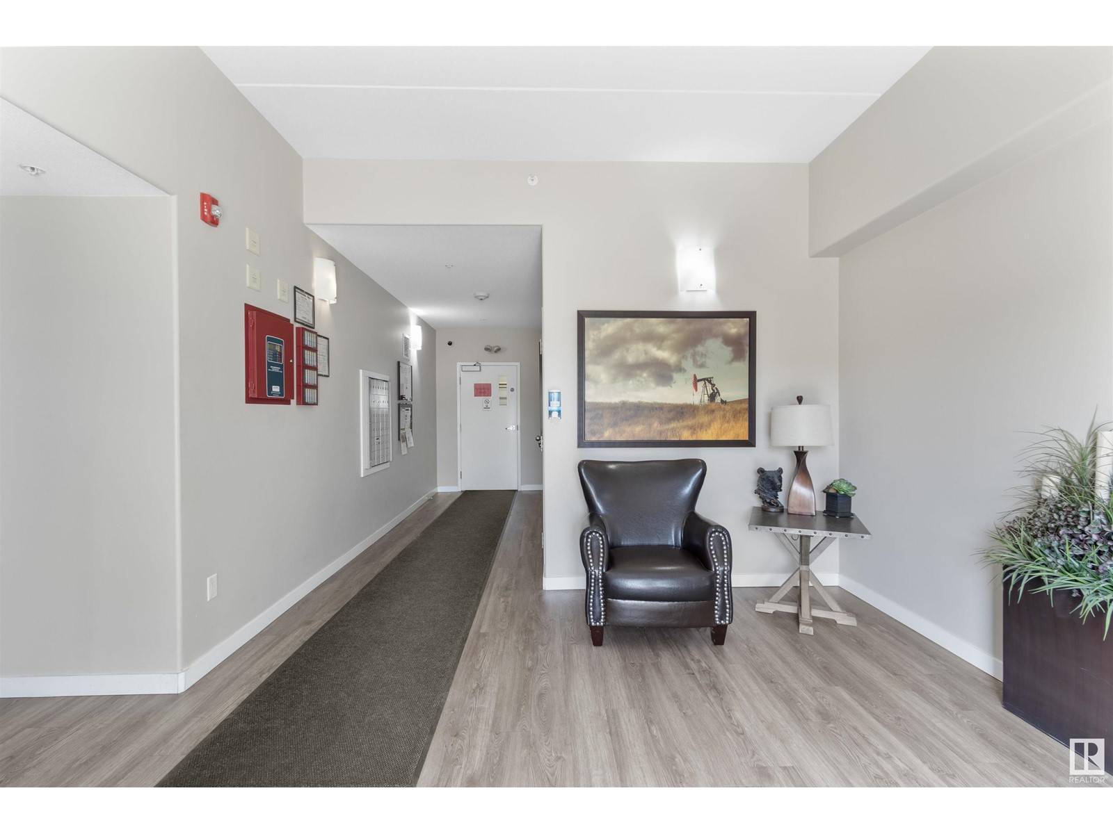 Drayton Valley, AB T7A0A2,#202 4002 47 Street
