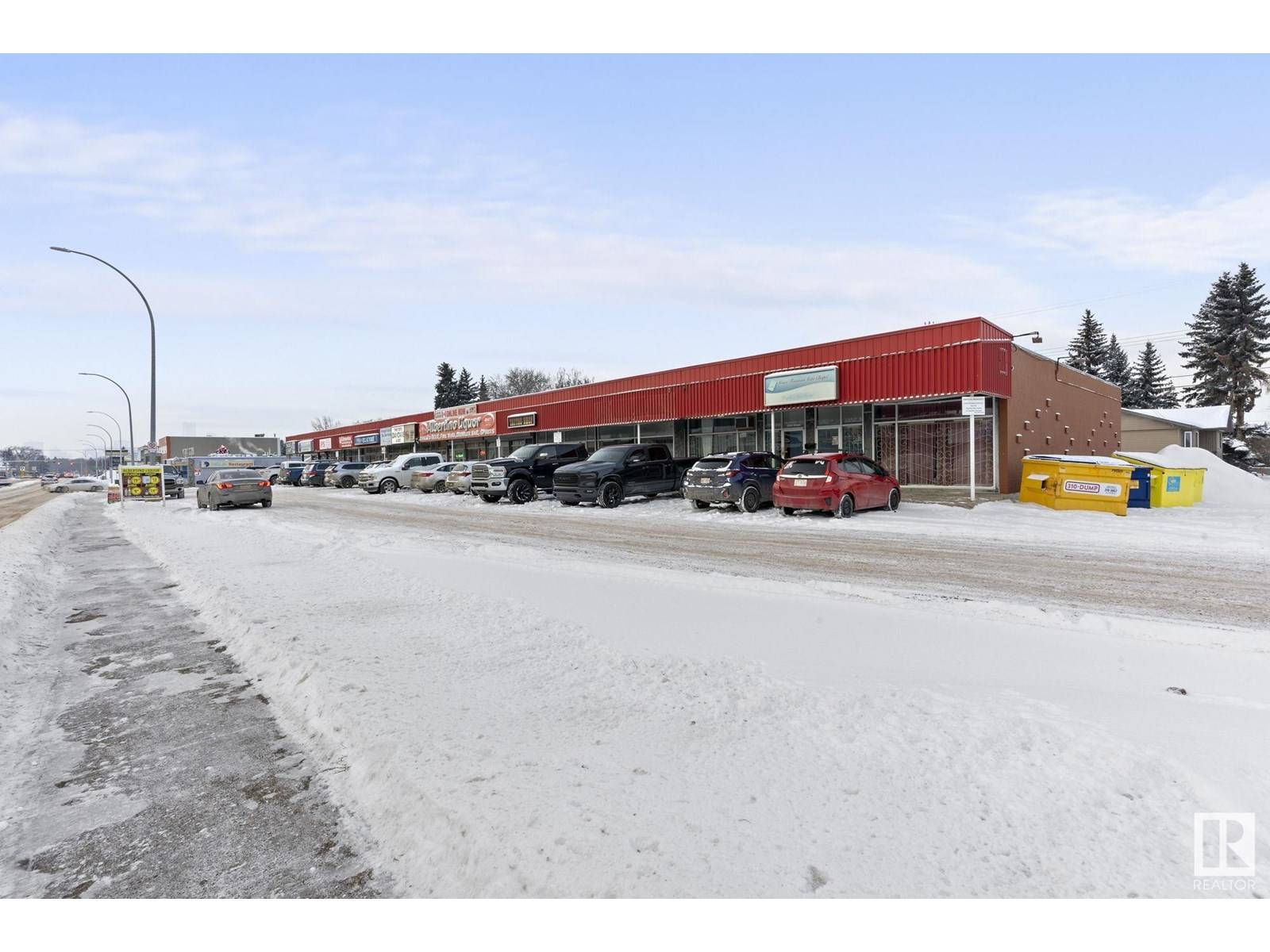 Edmonton, AB T6A0J1,7240 101 AV NW
