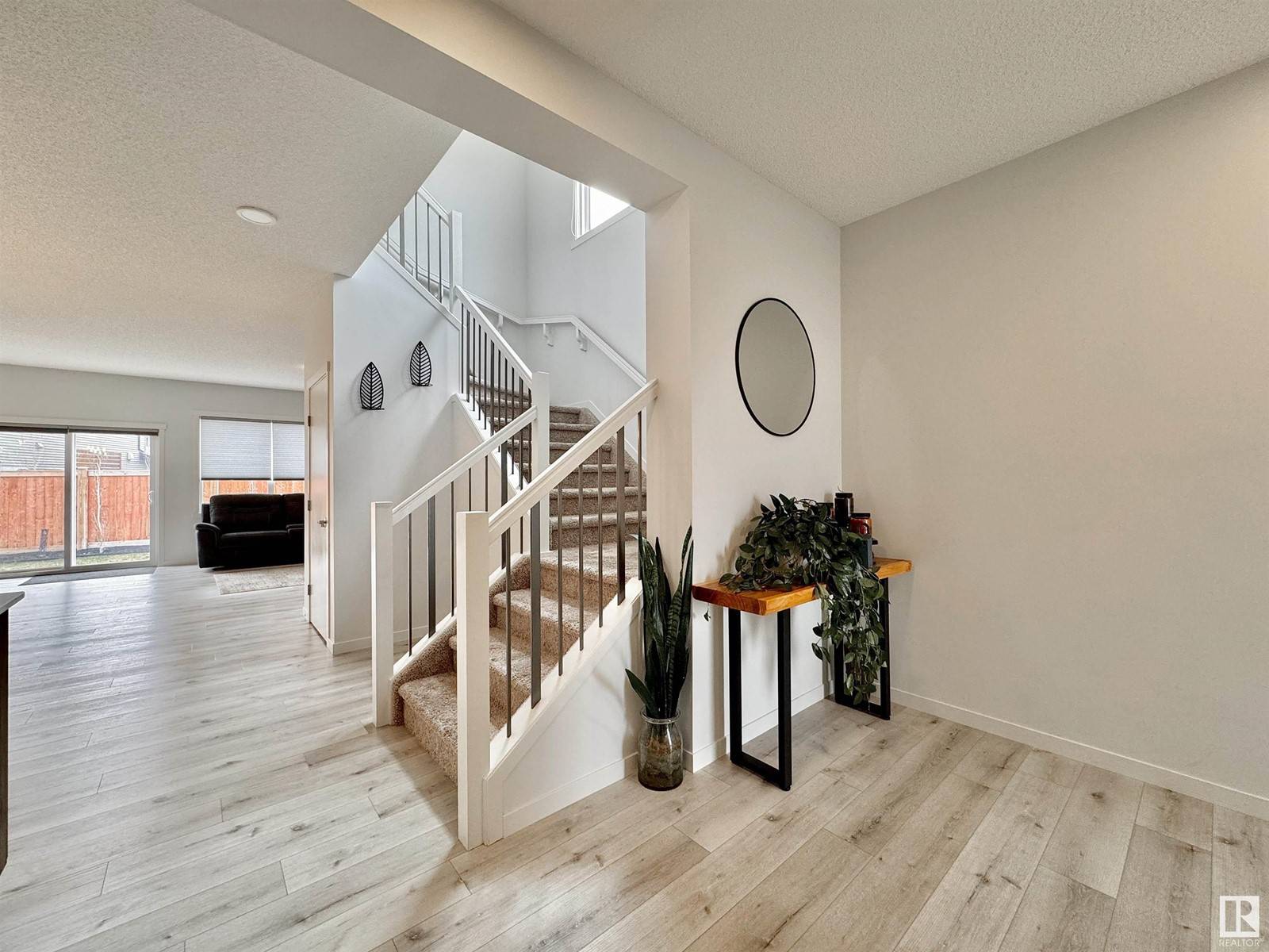 Edmonton, AB T5T7J9,22319 94 AV NW