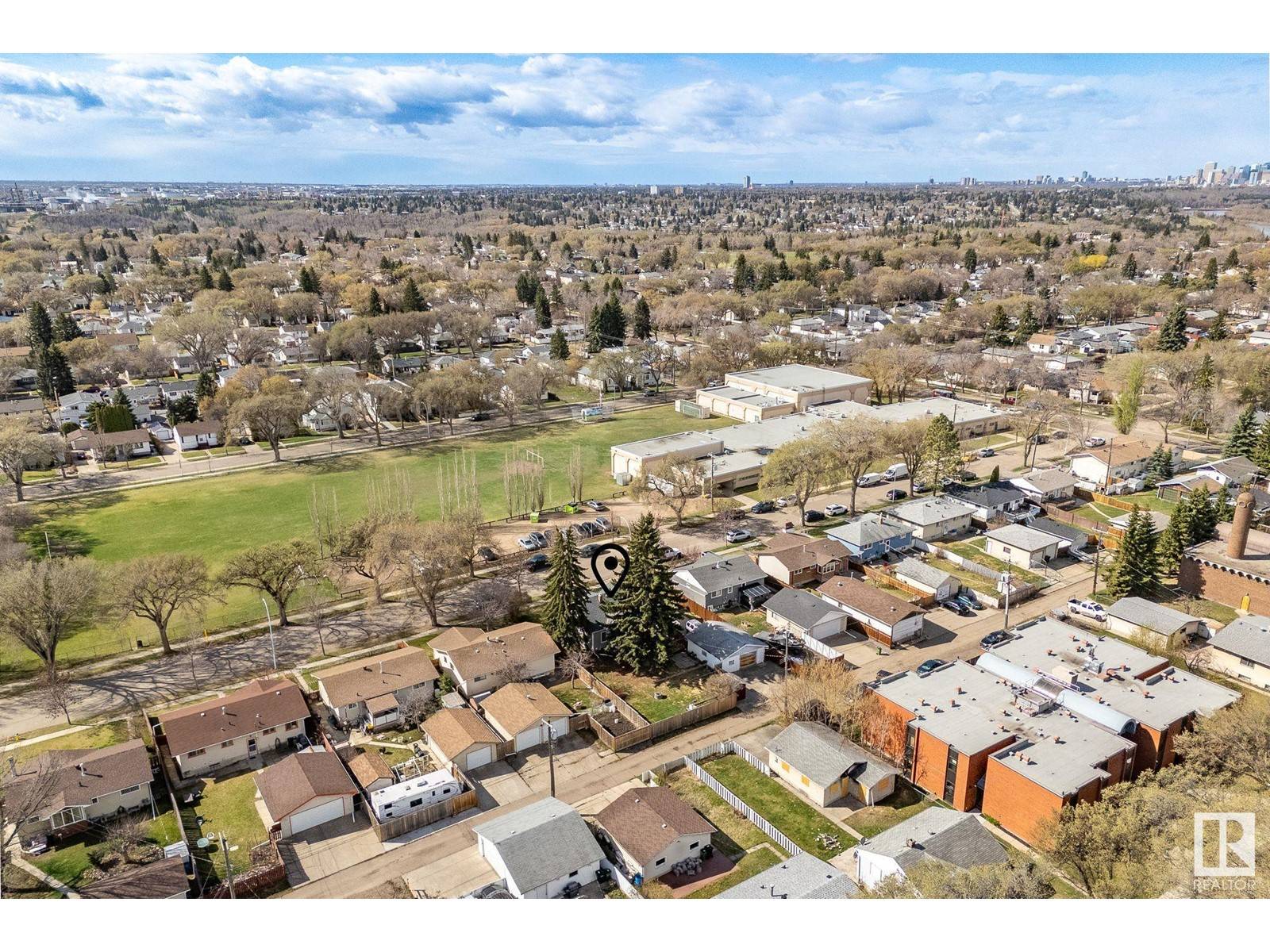 Edmonton, AB T5W0T9,3620 115 AV NW