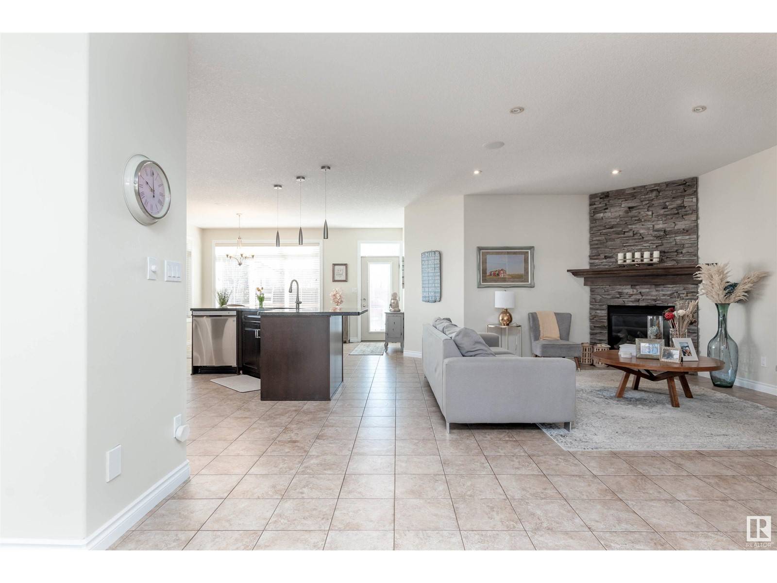 Sherwood Park, AB T8A3A8,109 Nottingham PT