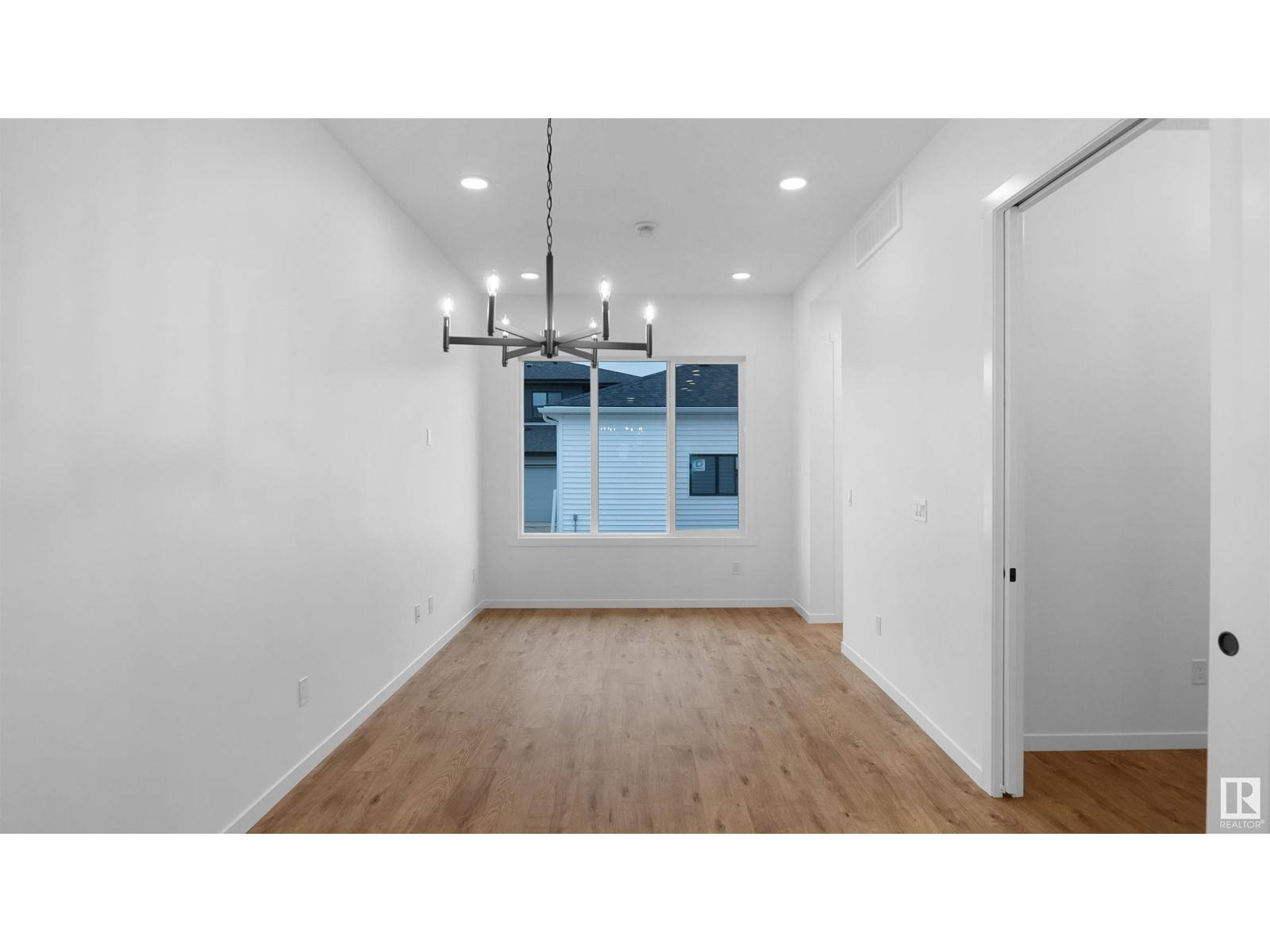 Fort Saskatchewan, AB T8L0X9,15 DEER MEADOW CR