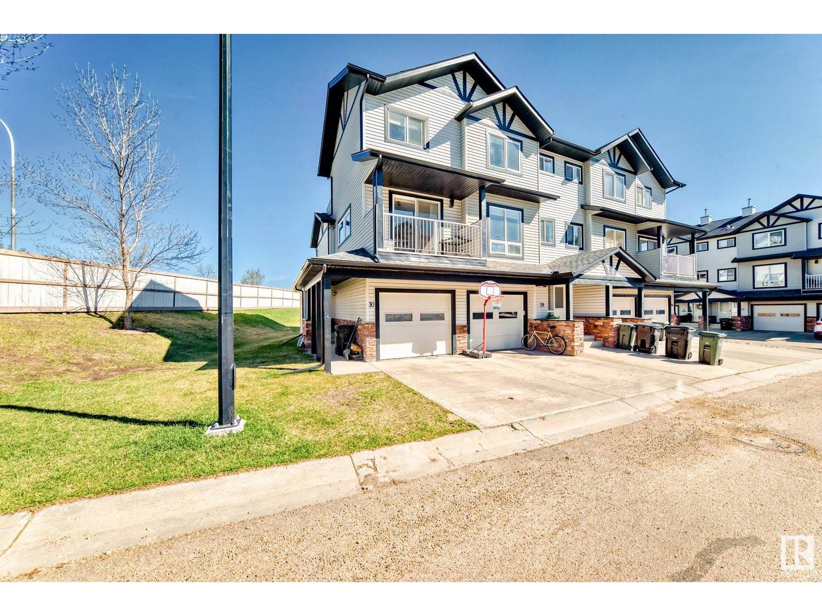 Sherwood Park, AB T8H0C4,#30 11 CLOVER BAR LN