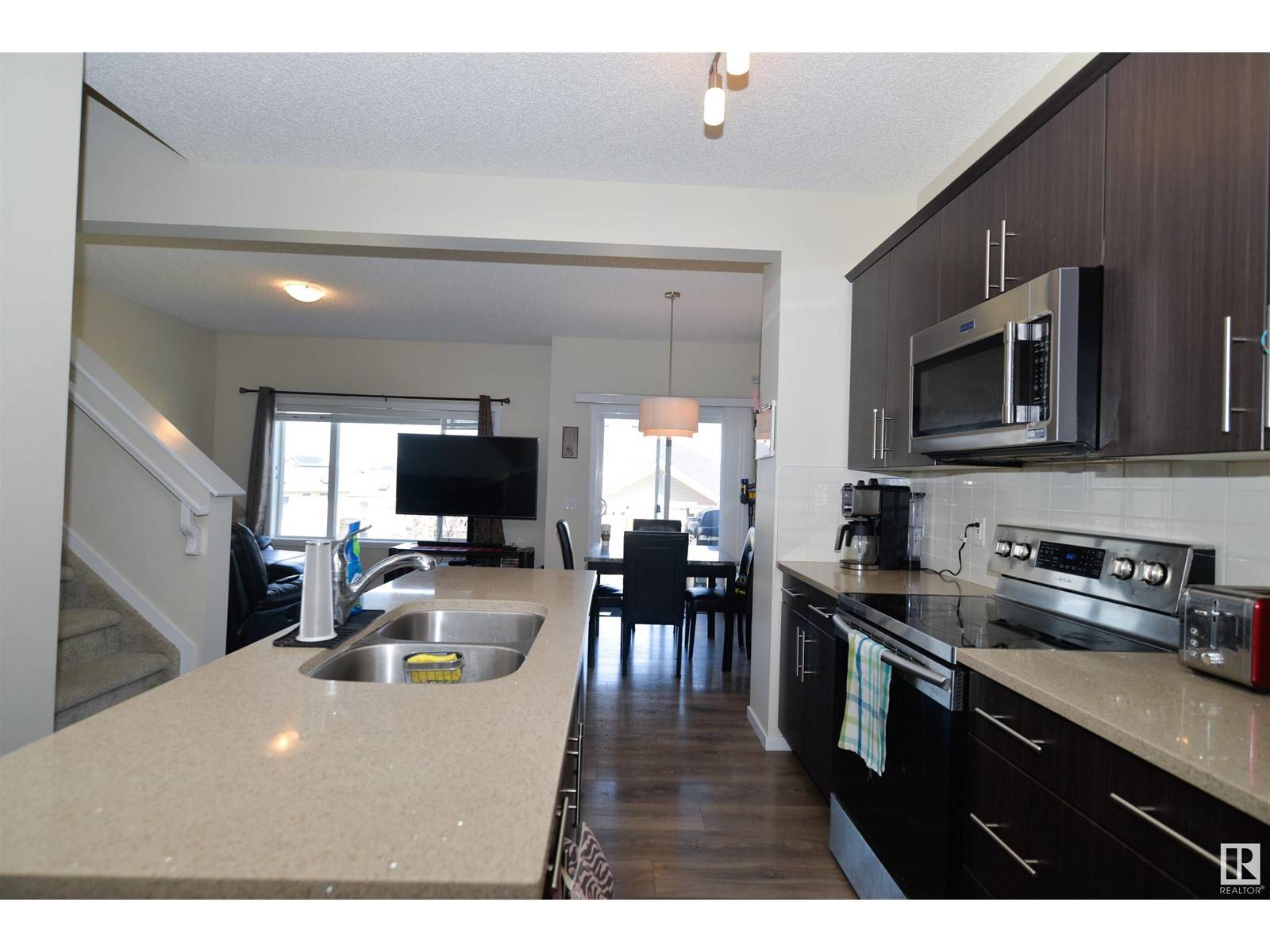 Sherwood Park, AB T8H0Z3,47 AVEBURY CO