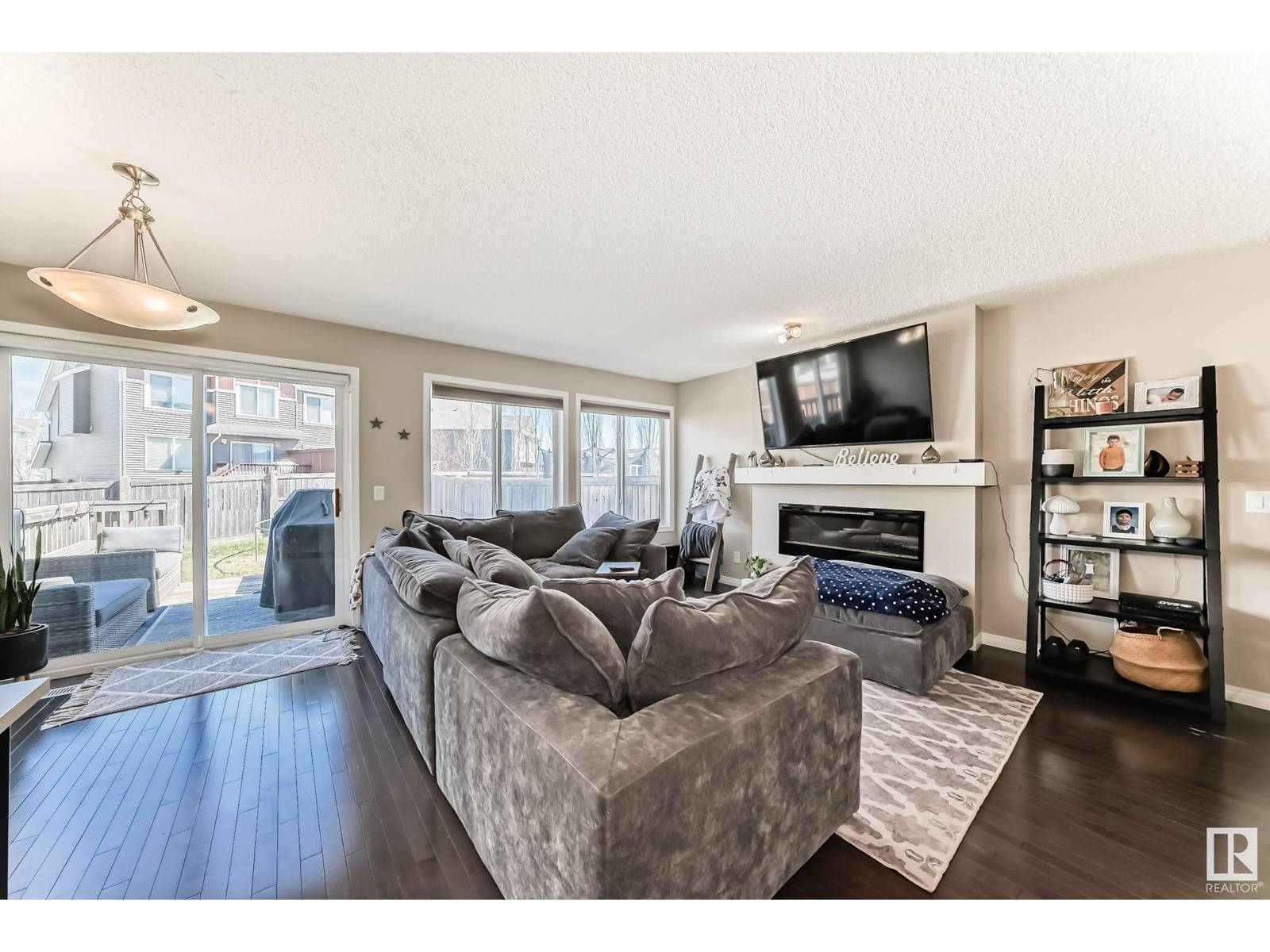 Edmonton, AB T6X1S6,2317 76 ST SW