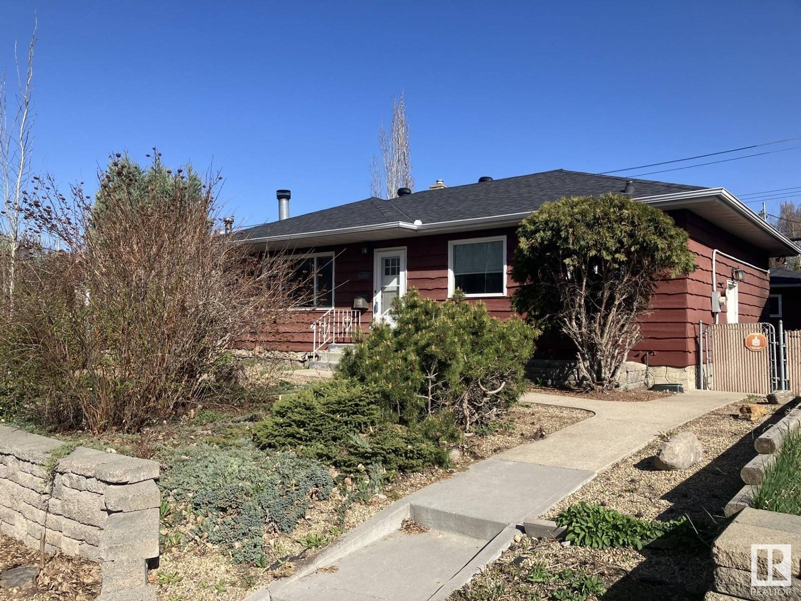 Edmonton, AB T6A1G5,6004 106 AVENUE NW