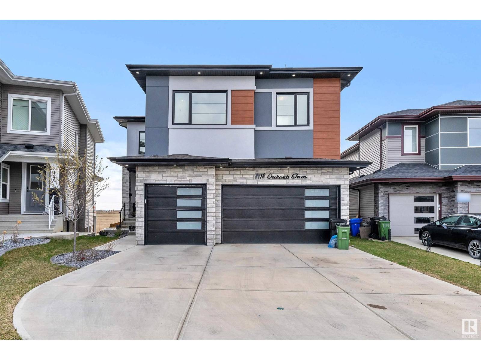 Edmonton, AB T6X2N5,8118 ORCHARDS GREEN GR SW