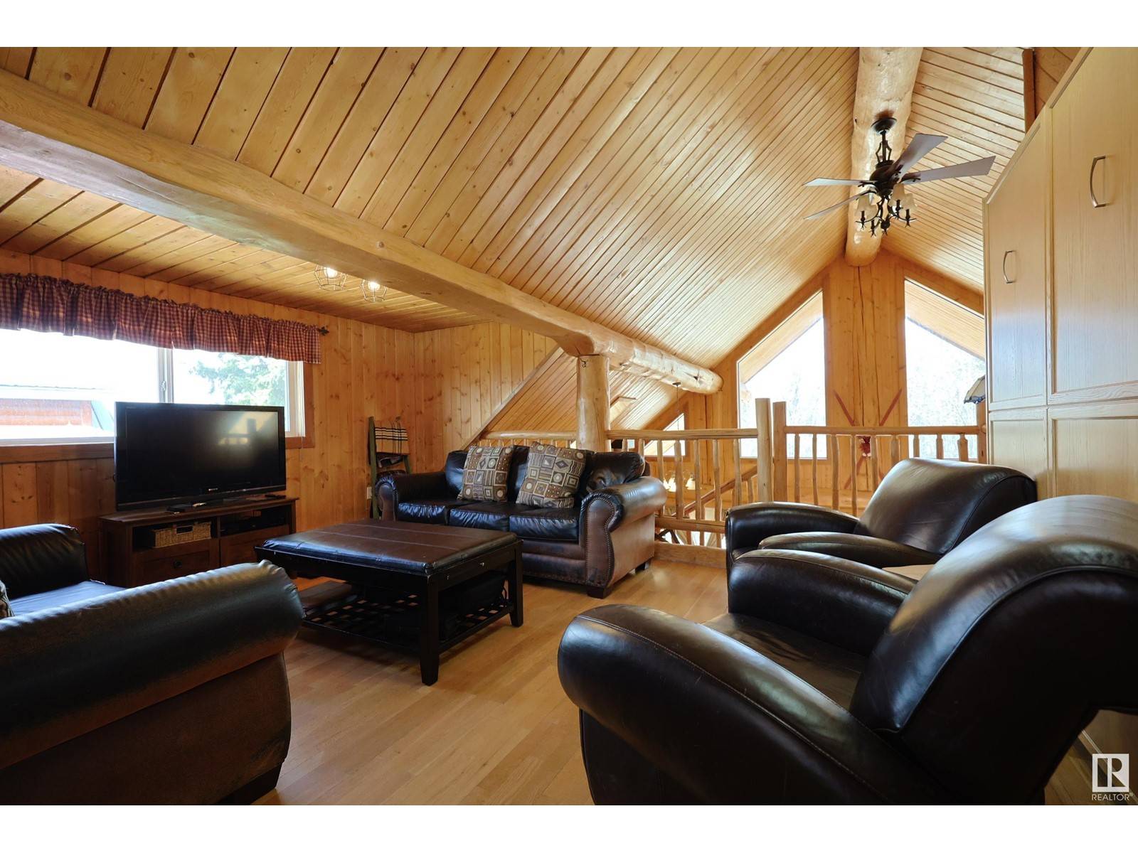 Rural Lac Ste. Anne County, AB T0E0L0,1134 11 ST