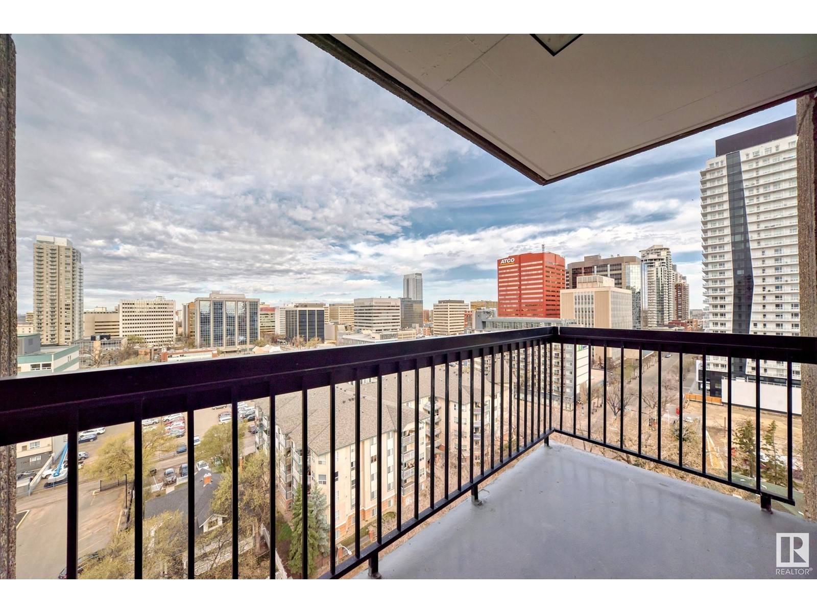 Edmonton, AB T5K2K3,#1403 9921 104 ST NW