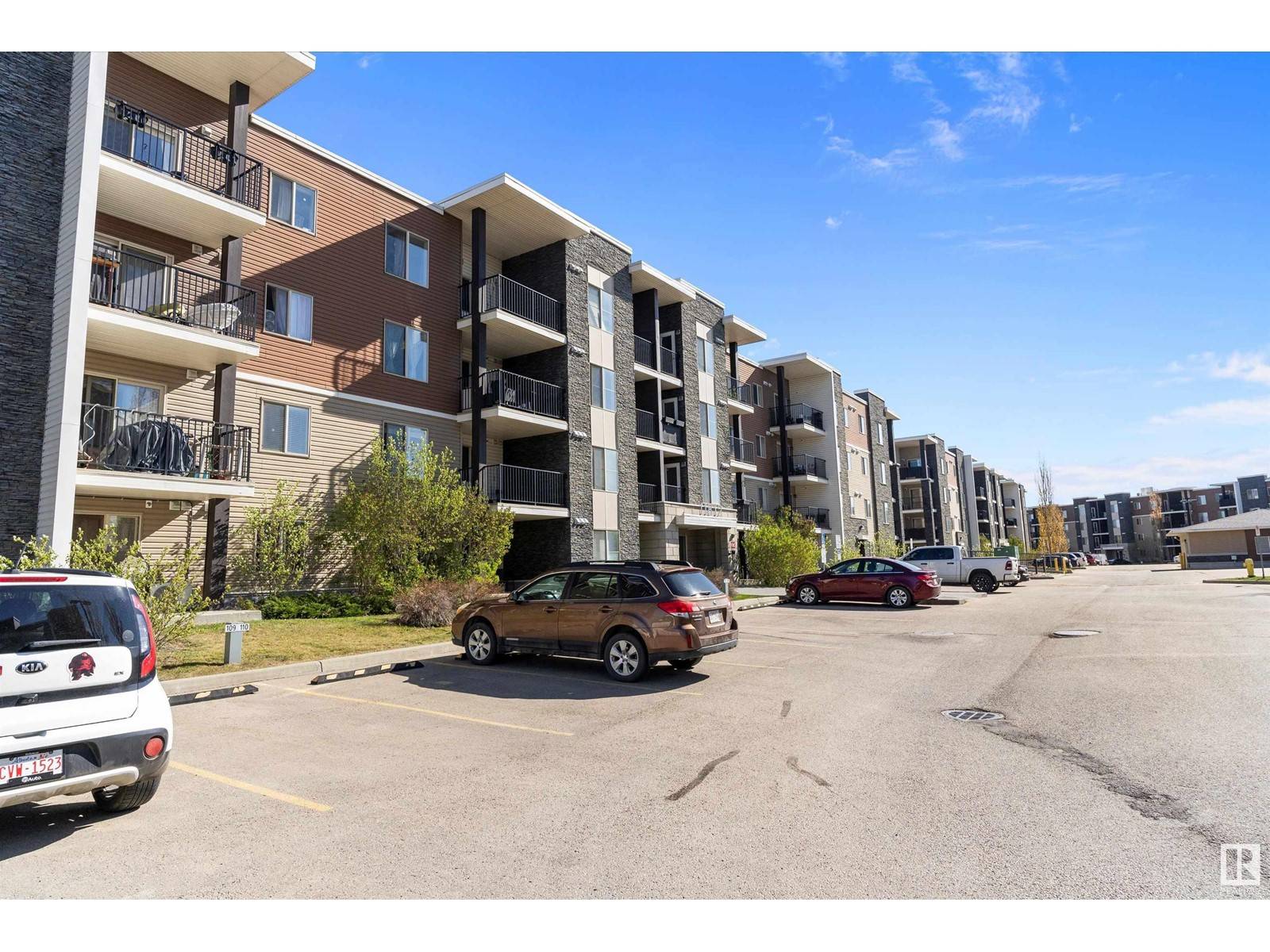 Edmonton, AB T6W2A2,#205 11812 22 AV SW