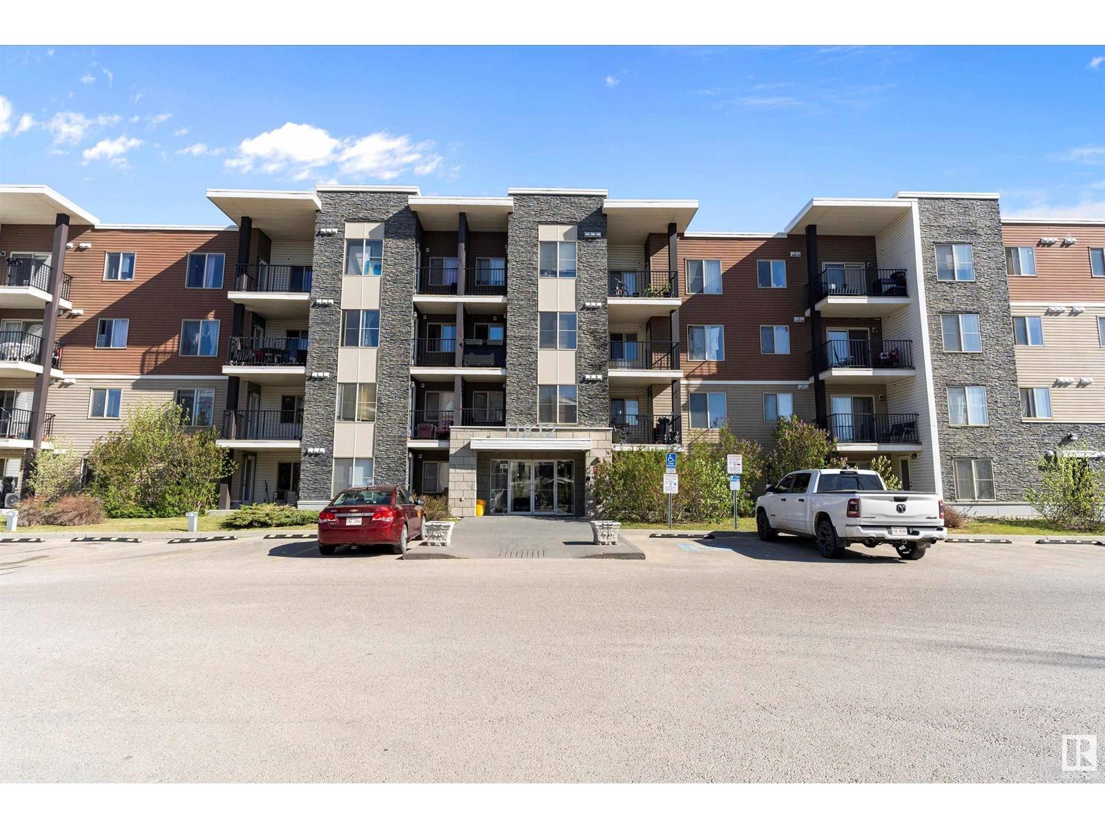 Edmonton, AB T6W2A2,#205 11812 22 AV SW