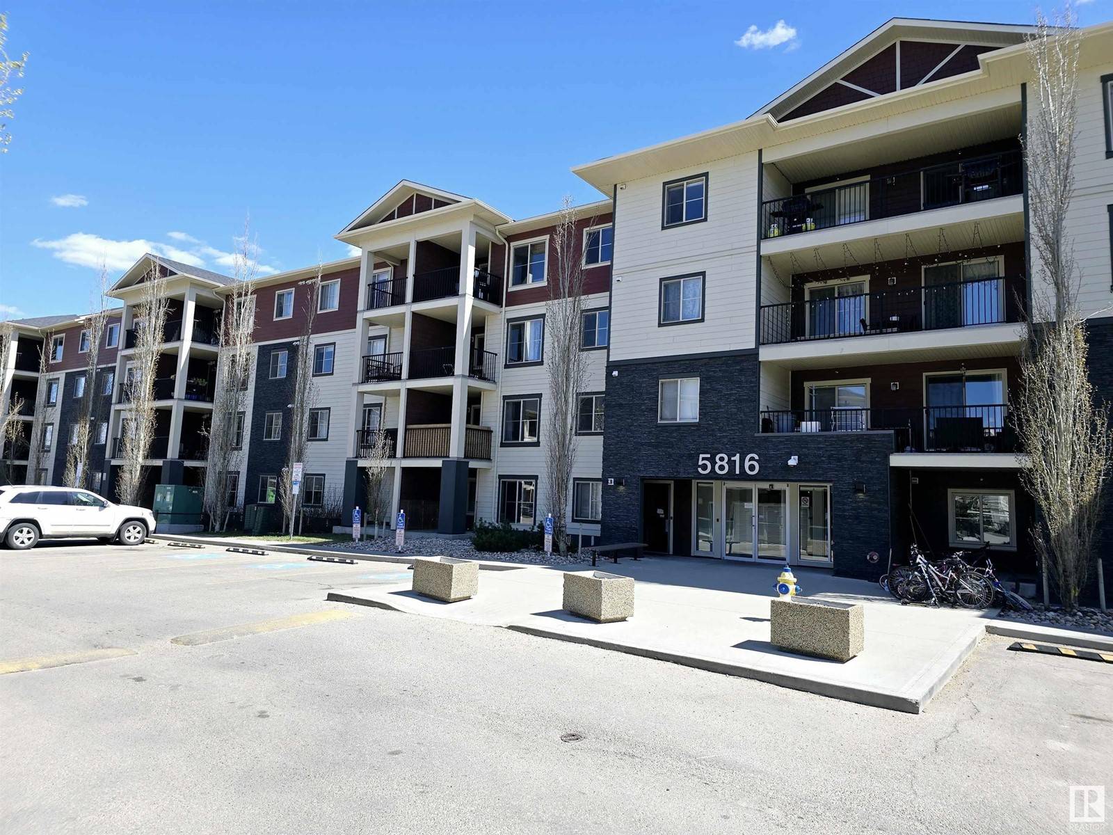 Edmonton, AB T6R0W3,#303 5816 Mullen PL NW