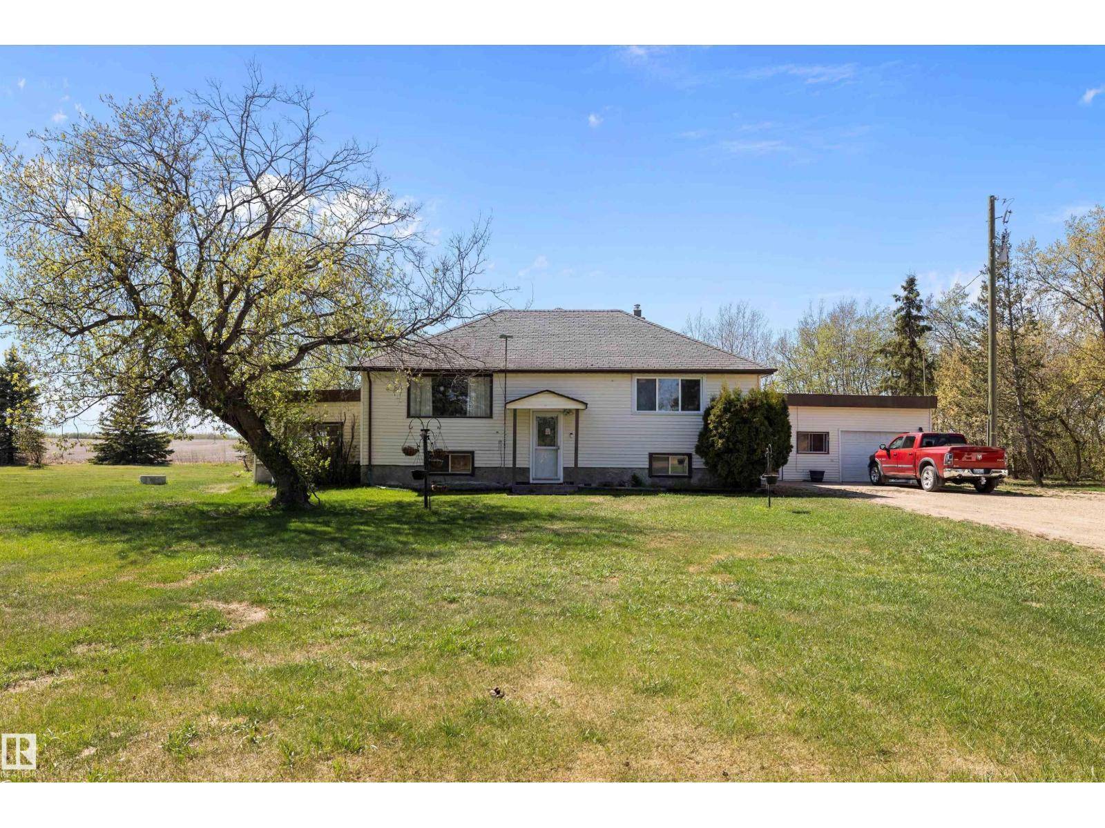 Rural Sturgeon County, AB T8R0M8,55532 RGE ROAD 250