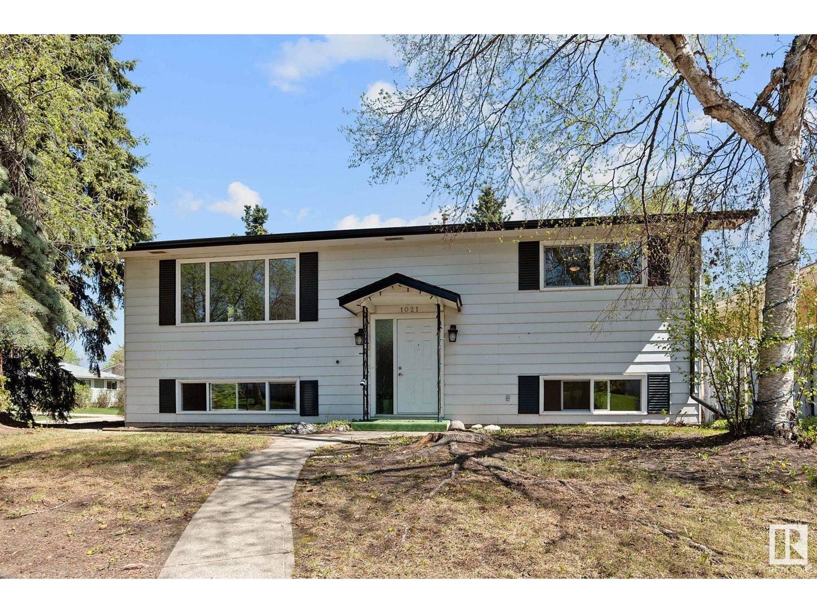 Sherwood Park, AB T8A1B4,1021 Haythorne rd