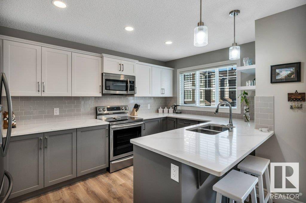 Edmonton, AB T5S0L3,#32 1391 STARLING DR NW