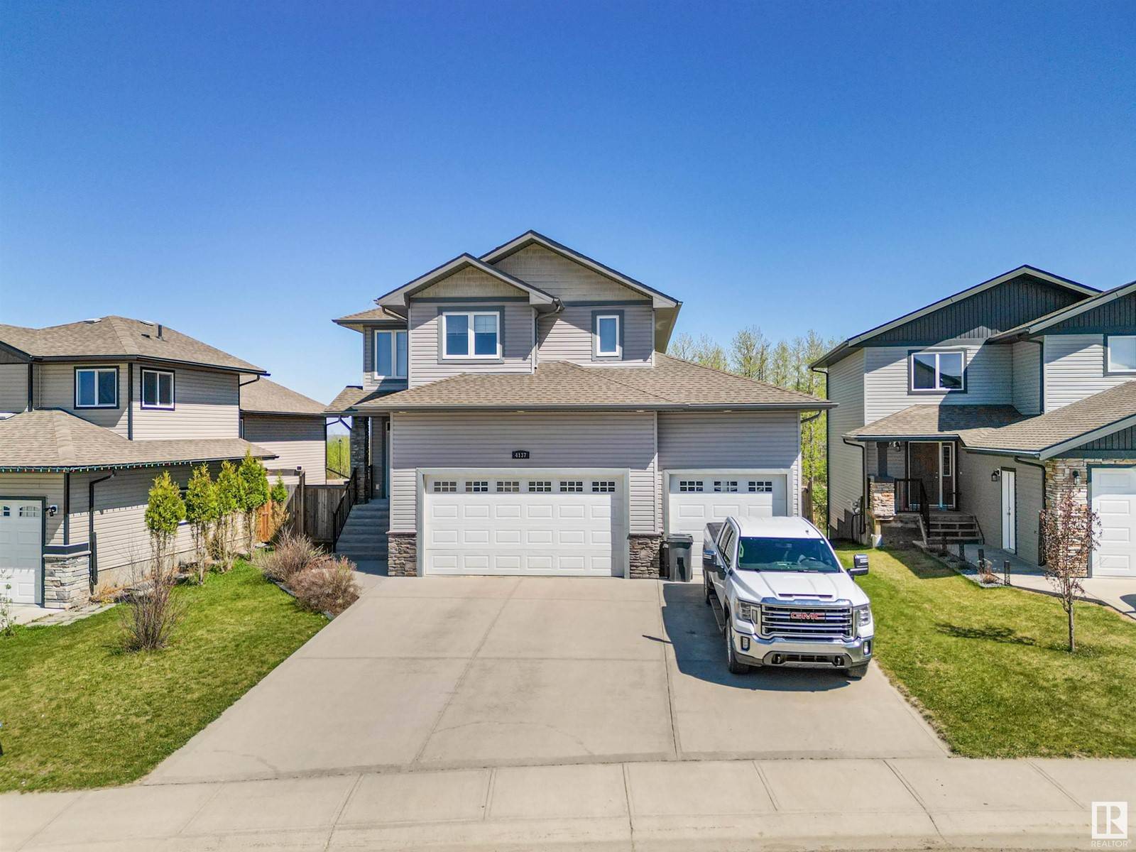 Drayton Valley, AB T7A0B5,4137 40 ST