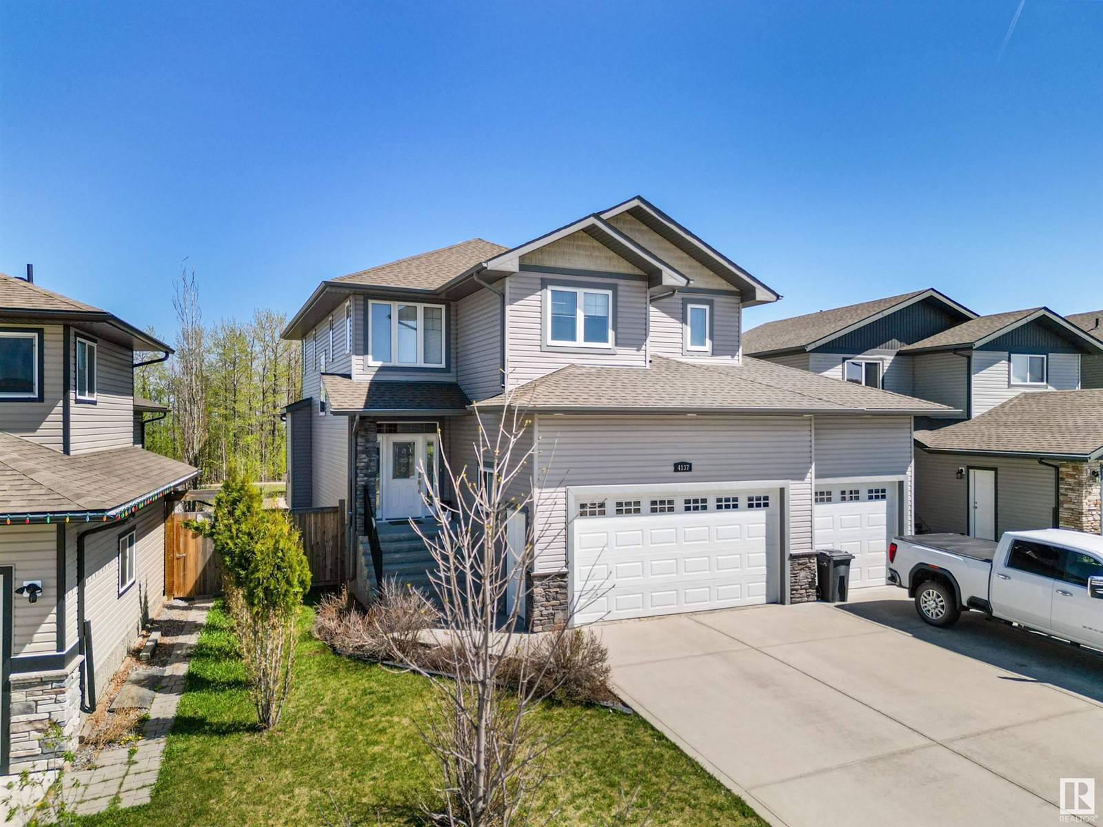 Drayton Valley, AB T7A0B5,4137 40 ST