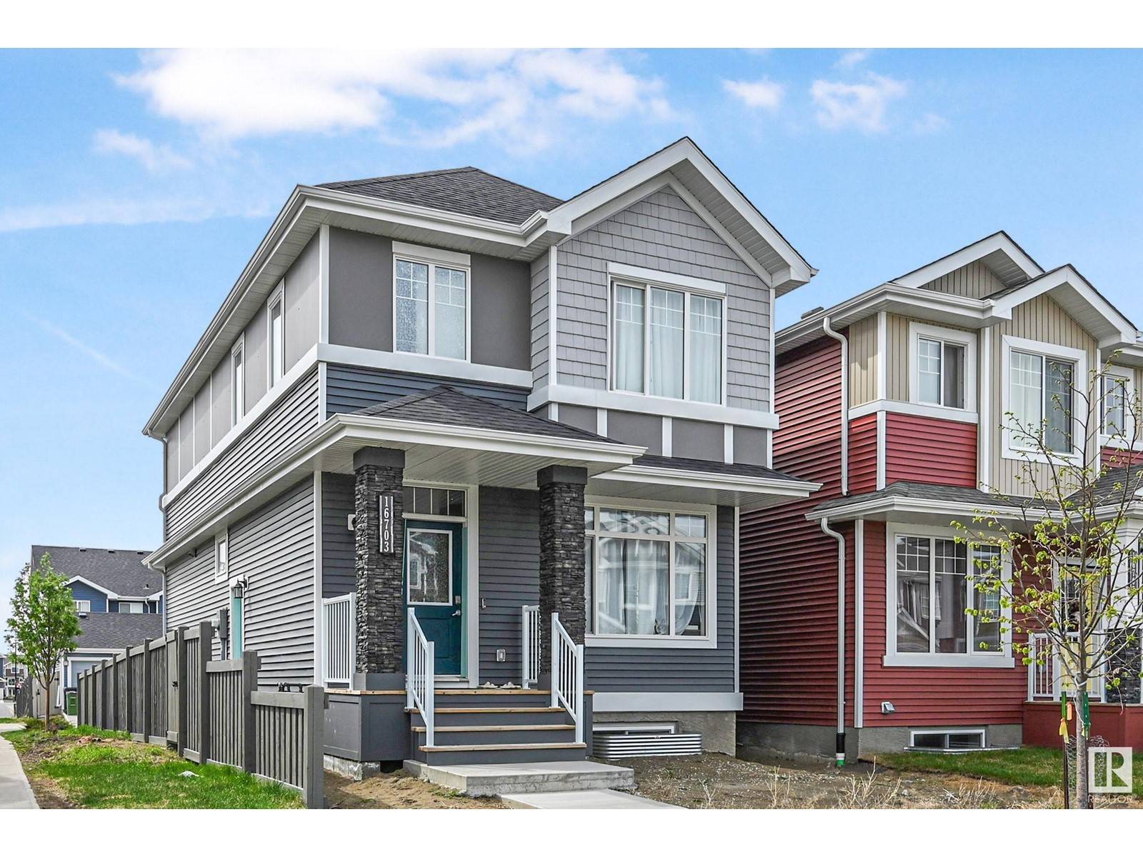 Edmonton, AB T6W4P9,16703 30 AV SW