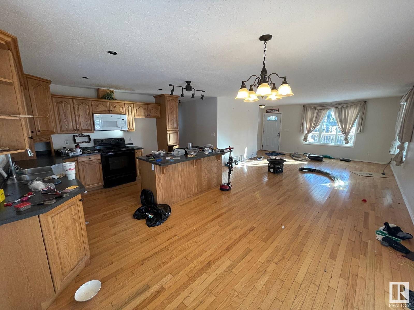 Rural Lac La Biche County, AB T9E5M1,137 63303 Hwy 867