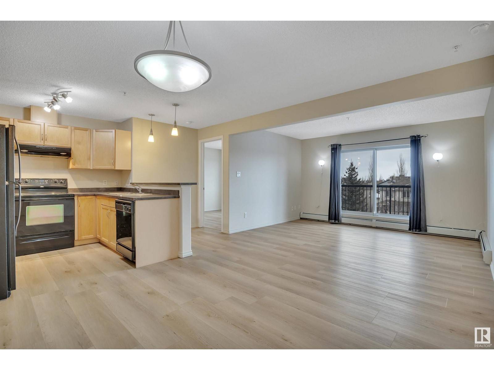Edmonton, AB T6W0B5,#311 646 MCALLISTER LO SW