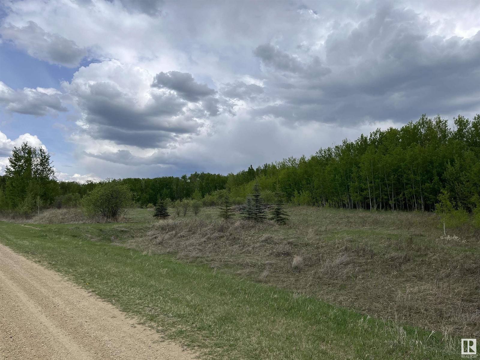 Rural Lac Ste. Anne County, AB T0E2A0,#105 55219 RGE ROAD 14
