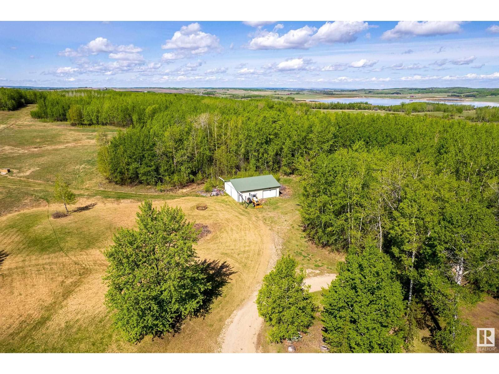Rural Lac Ste. Anne County, AB T0E2A0,6521 TWP RD 554