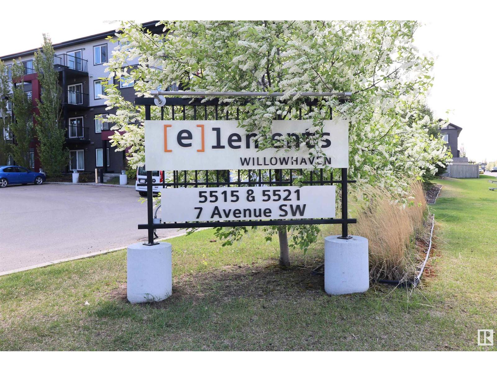 Edmonton, AB T6X2A8,#232 5515 7 AV SW