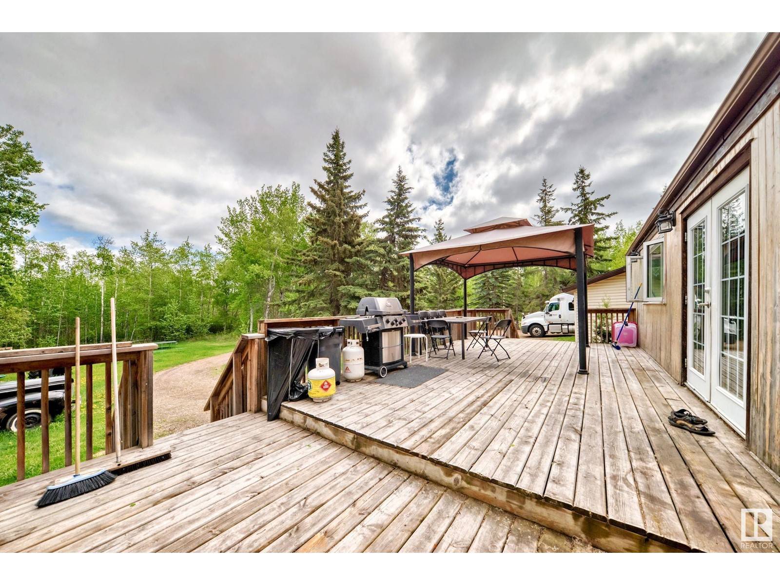 Rural Lac Ste. Anne County, AB T0E1V0,#212 1414 HWY 37