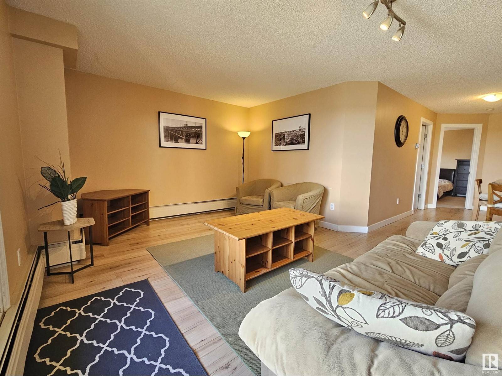 Edmonton, AB T5K2M1,#908 9715 110 ST NW