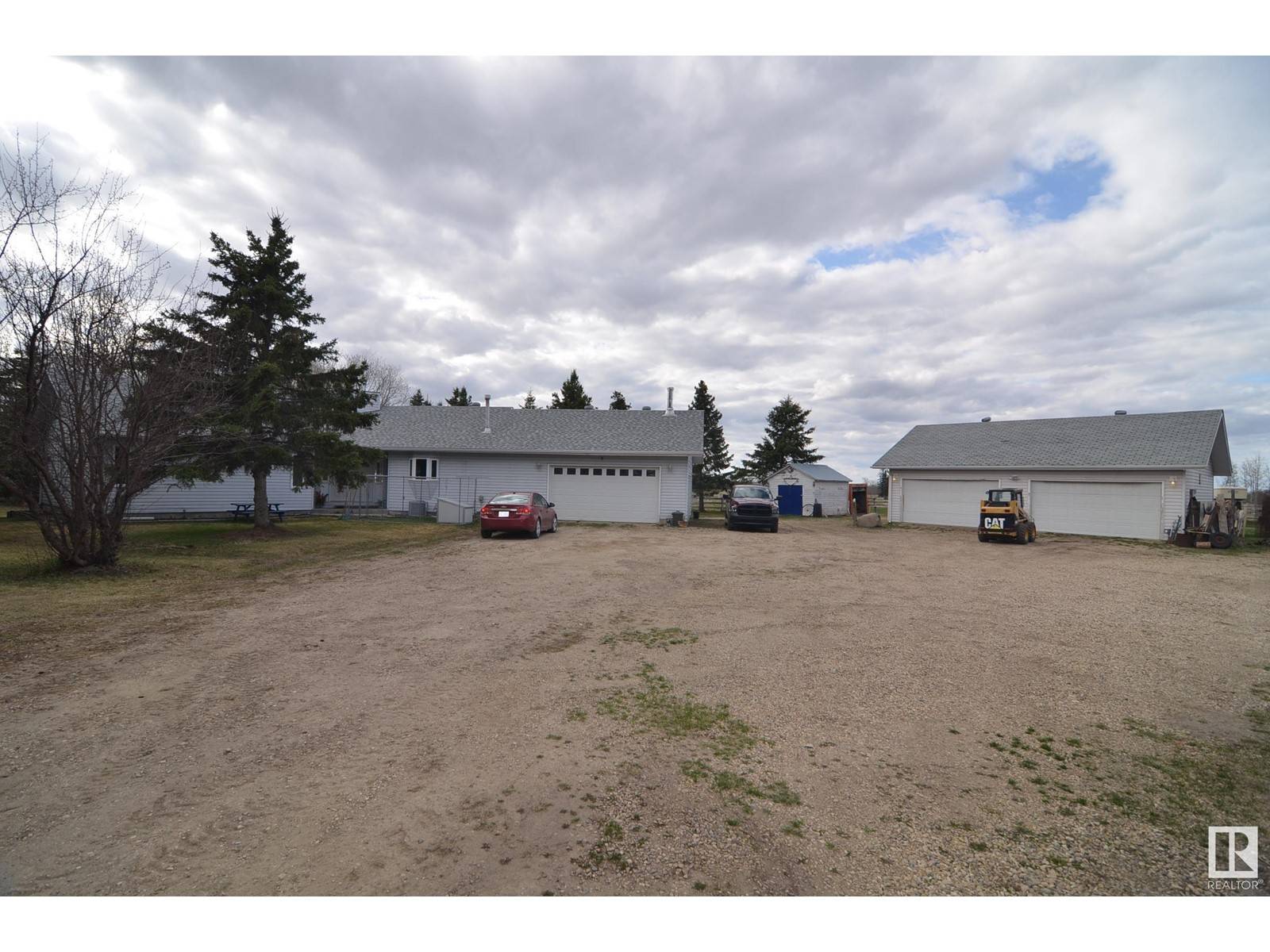 Rural Lac Ste. Anne County, AB T0E0J0,55428 Hwy 763