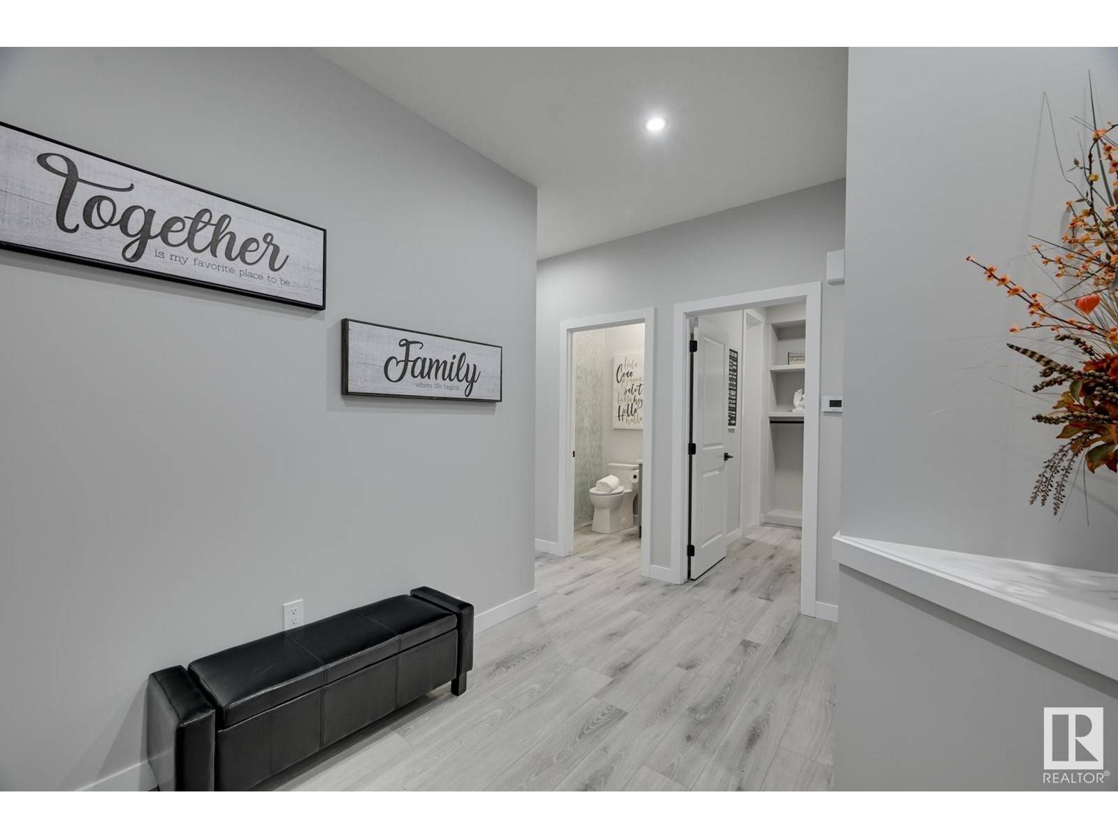 Edmonton, AB T5S0T9,1541 SISKIN LINK LI NW