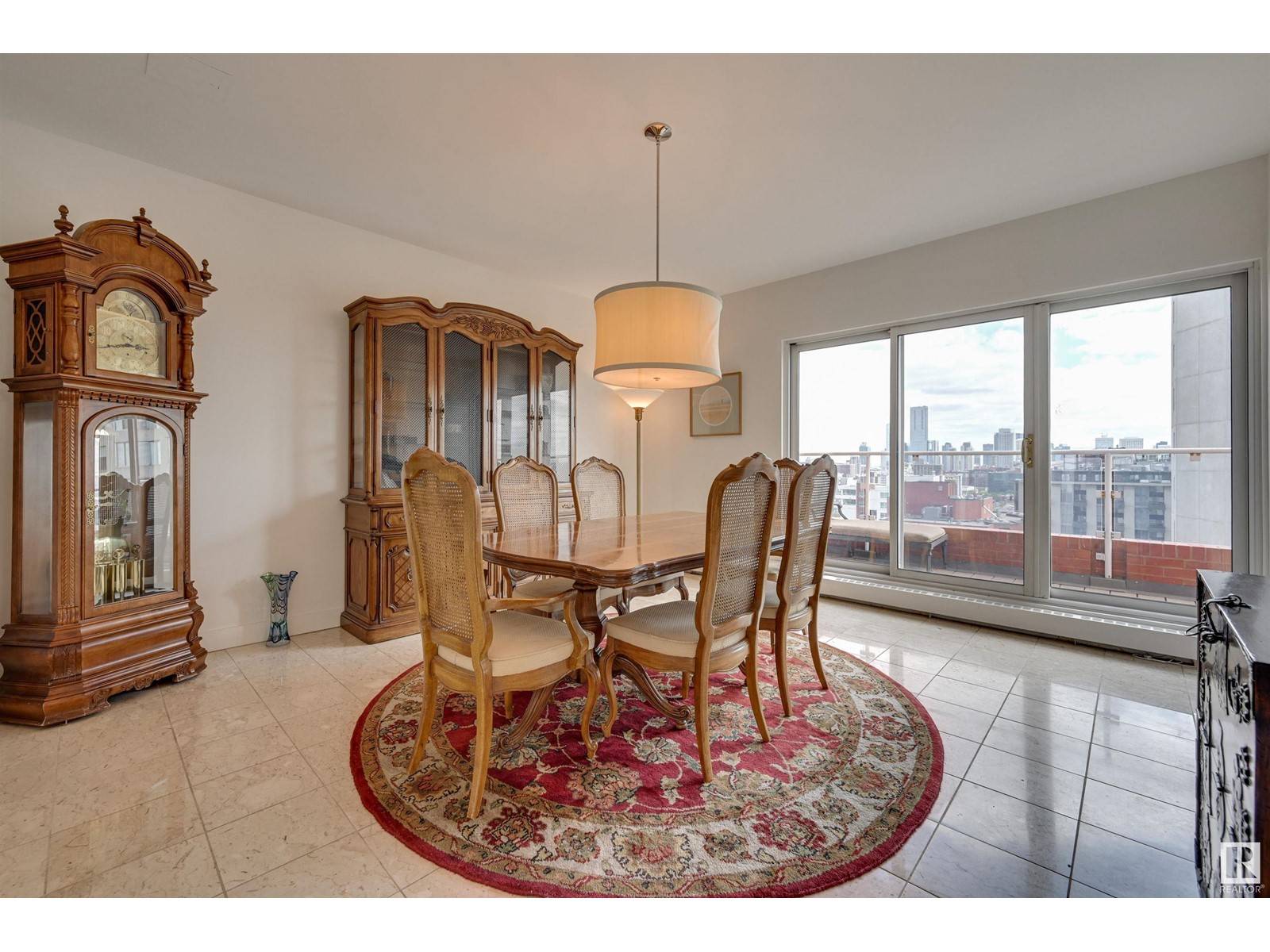 Edmonton, AB T5K1Y8,#1701 10010 119 ST NW