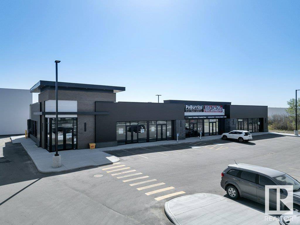 Edmonton, AB T6B3W5,4905 ROPER RD NW
