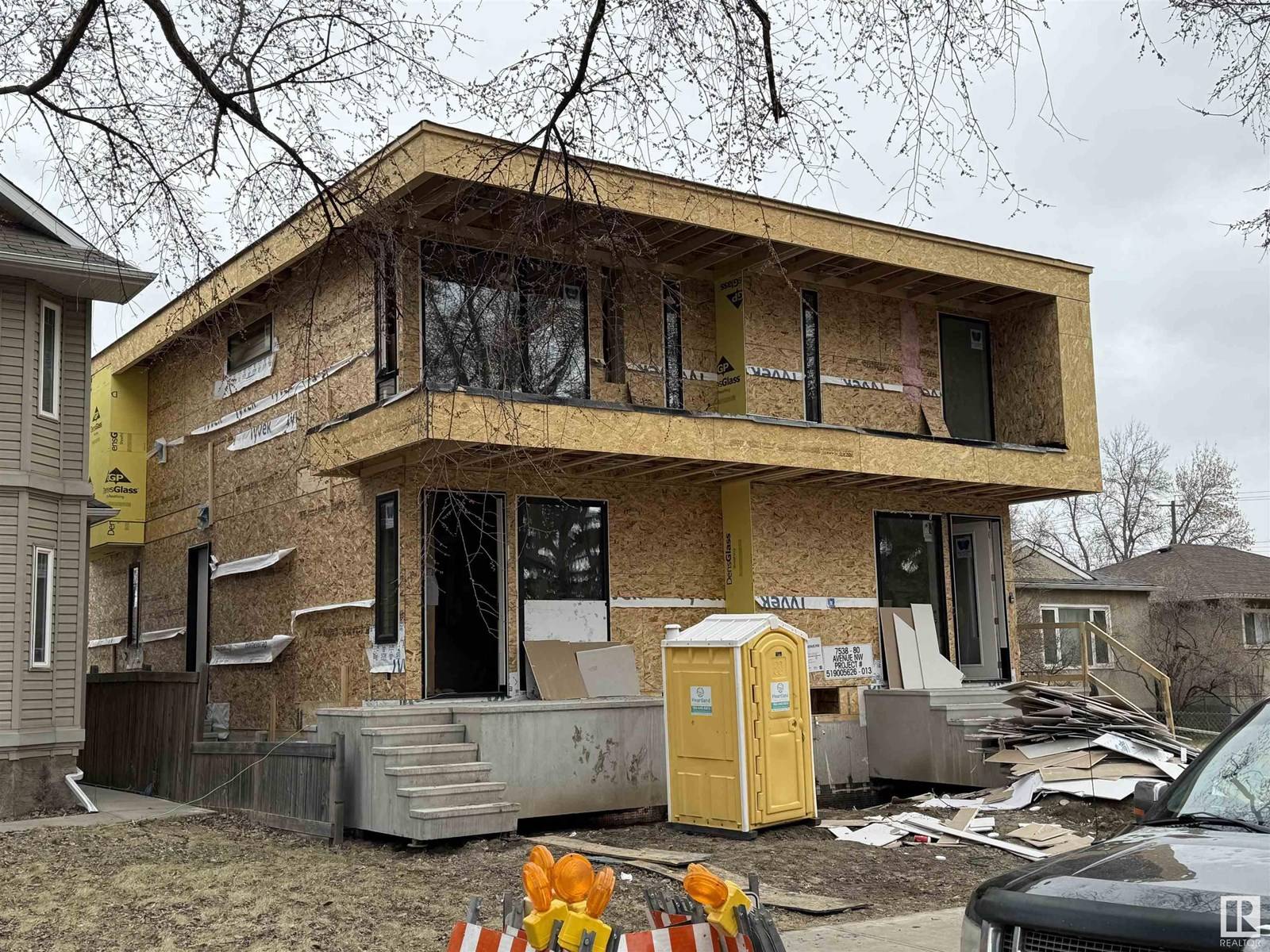 Edmonton, AB T6C0S4,7540 80 AV NW NW